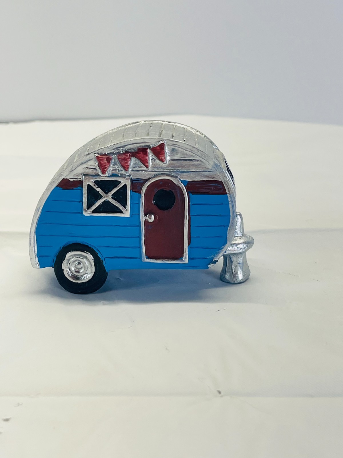 Vintage Ceramic Camper Trailer Campervan RV Pull Behind Decoration 3.75"