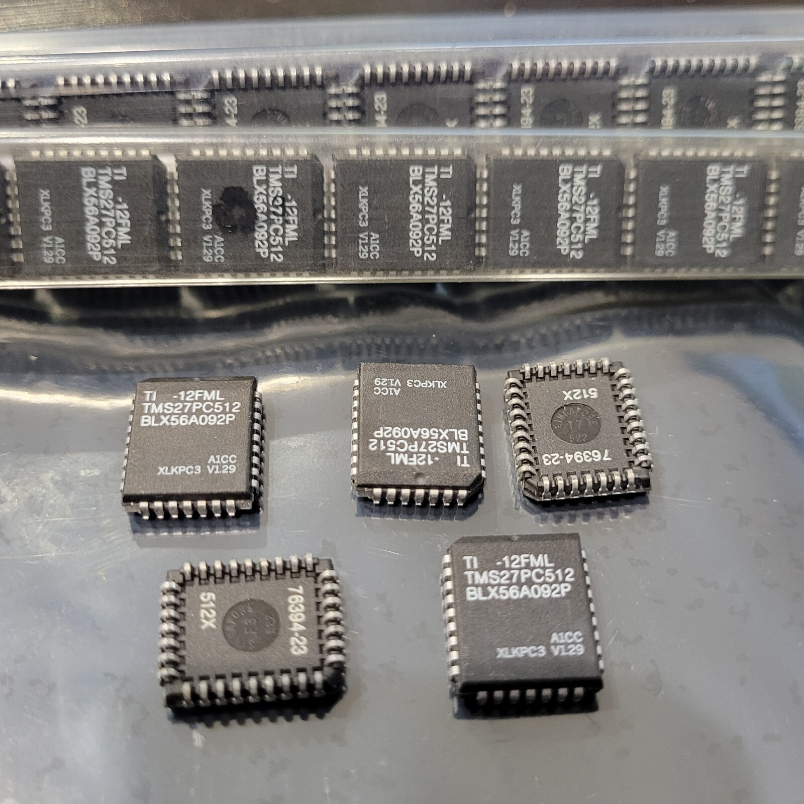 (5 )  TMS27PC512-12FML TI IC EPROM 512KB OTP ROM 64KX8 120NS PQCC3 NEW USA $15