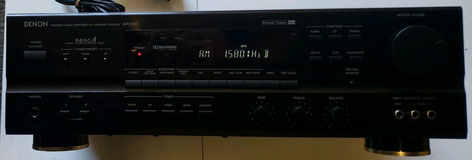 Denon AVR-1200 AV Receiver Dolby Surround Digital Tuner Amplifier Phono Input