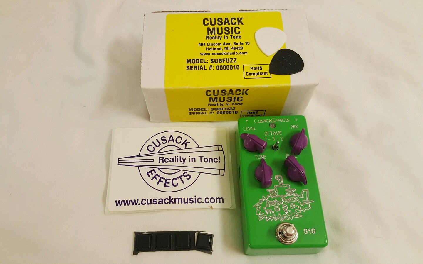 Cusack SubFuzz Octave Autograped #10 Ship World Wide