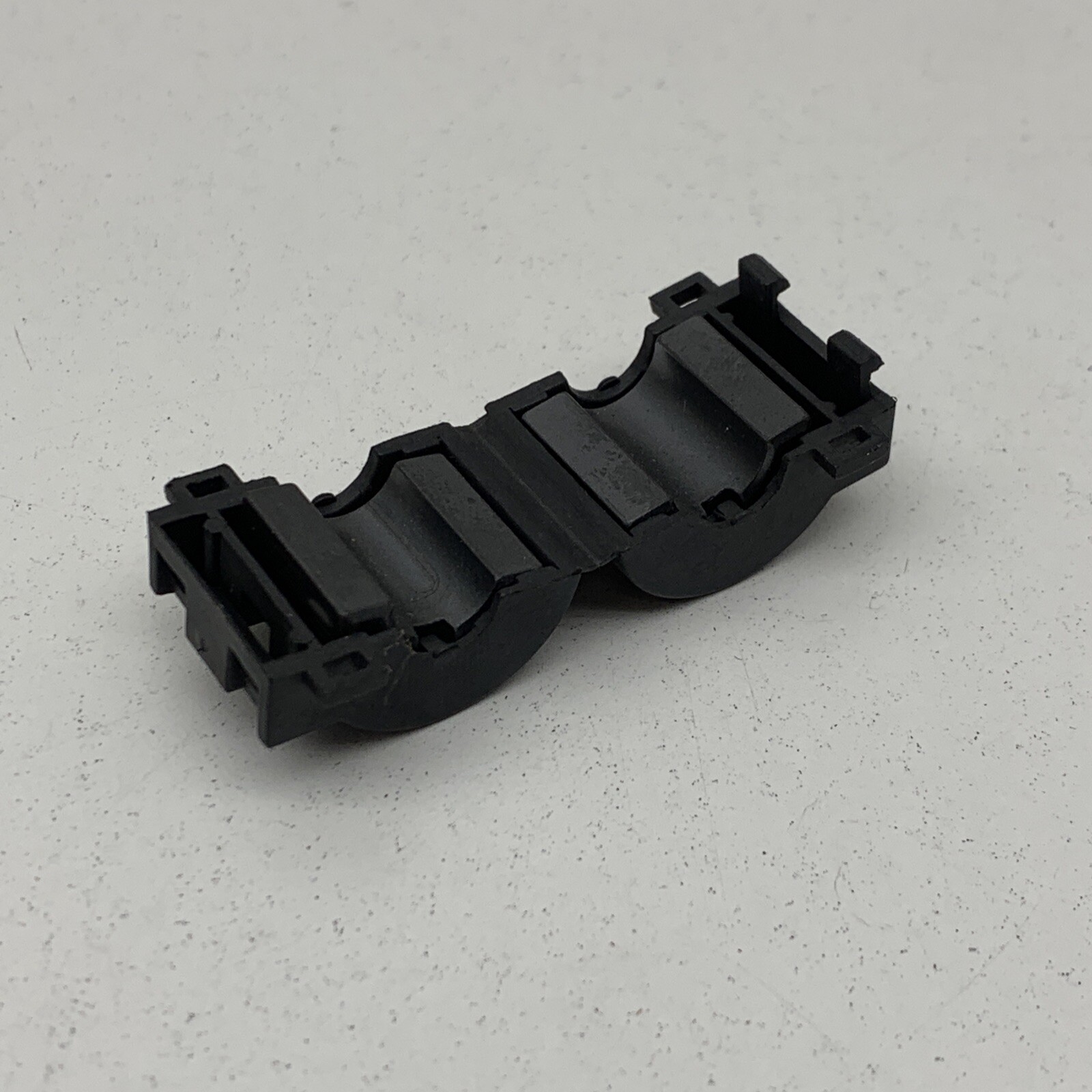 (10-Pack) Fair-Rite VO Openable Split Core Ferrite Clamp, 6mm Cable
