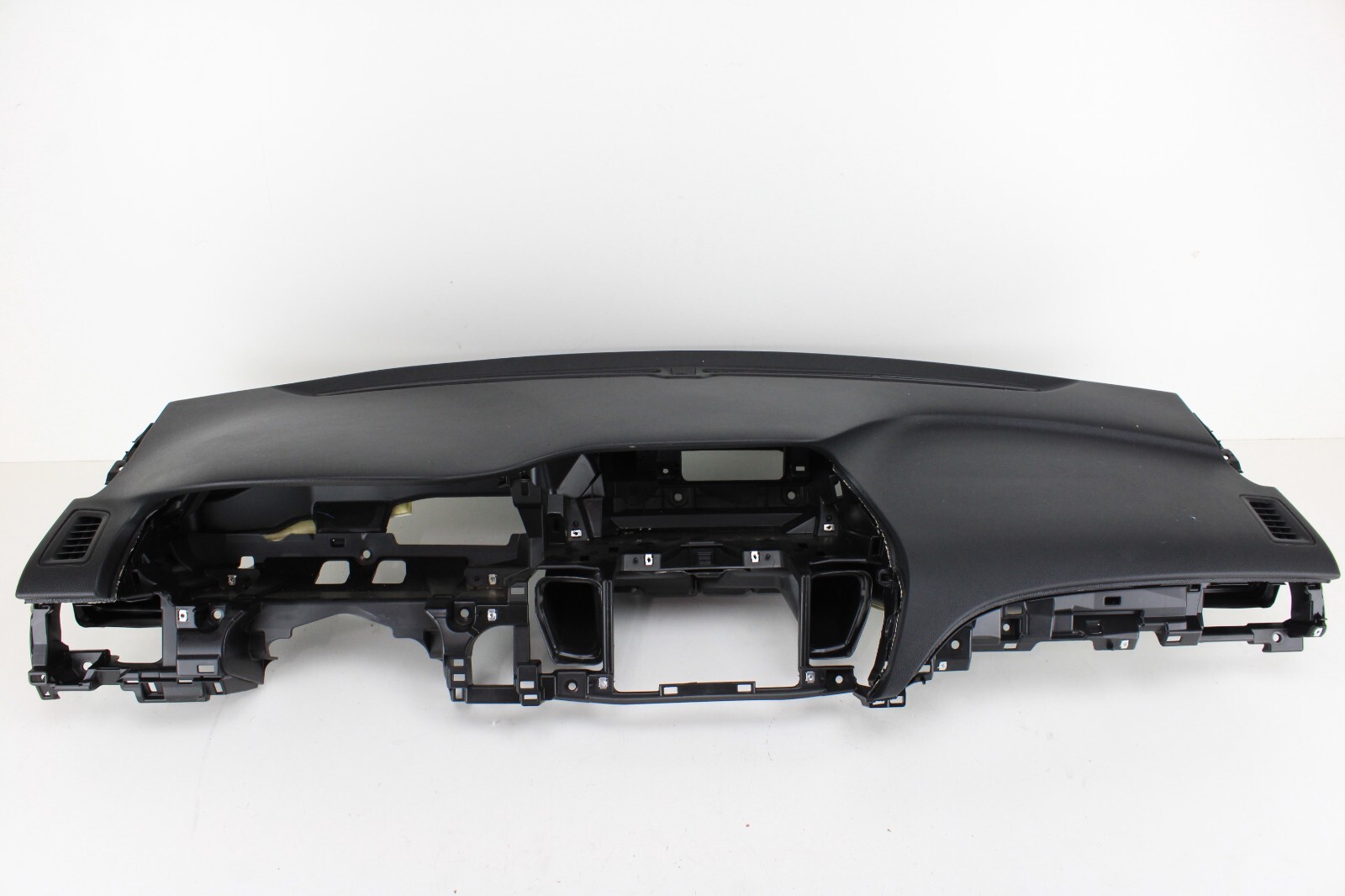 2016-2017 HONDA ACCORD INSTRUMENT PANEL DASHBOARD OEM *has scratches*