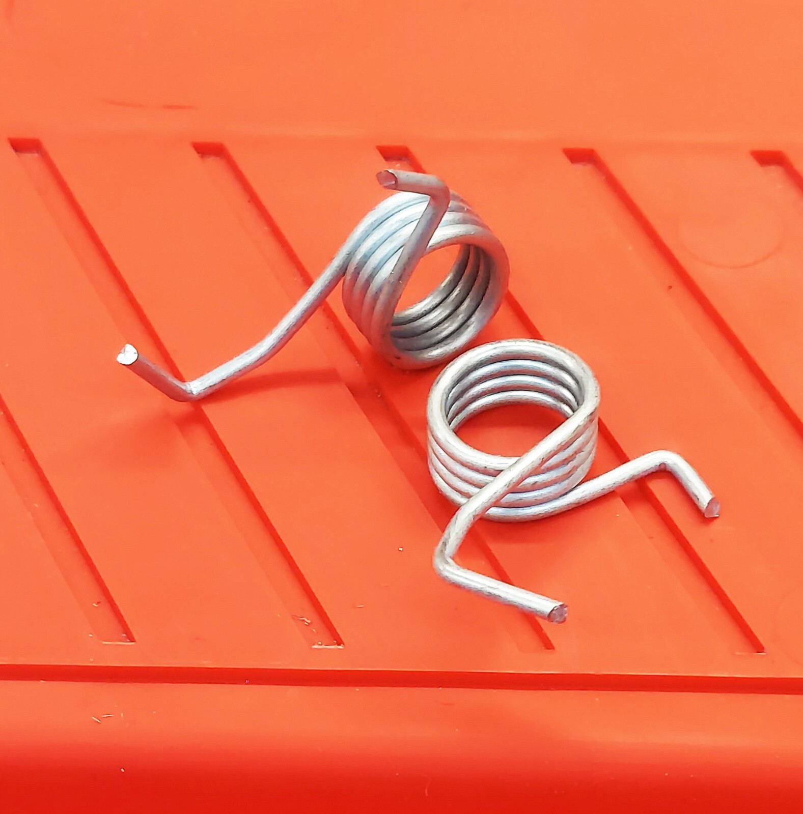 Cable Lasher Springs for Swing bolt Wire door C & C2