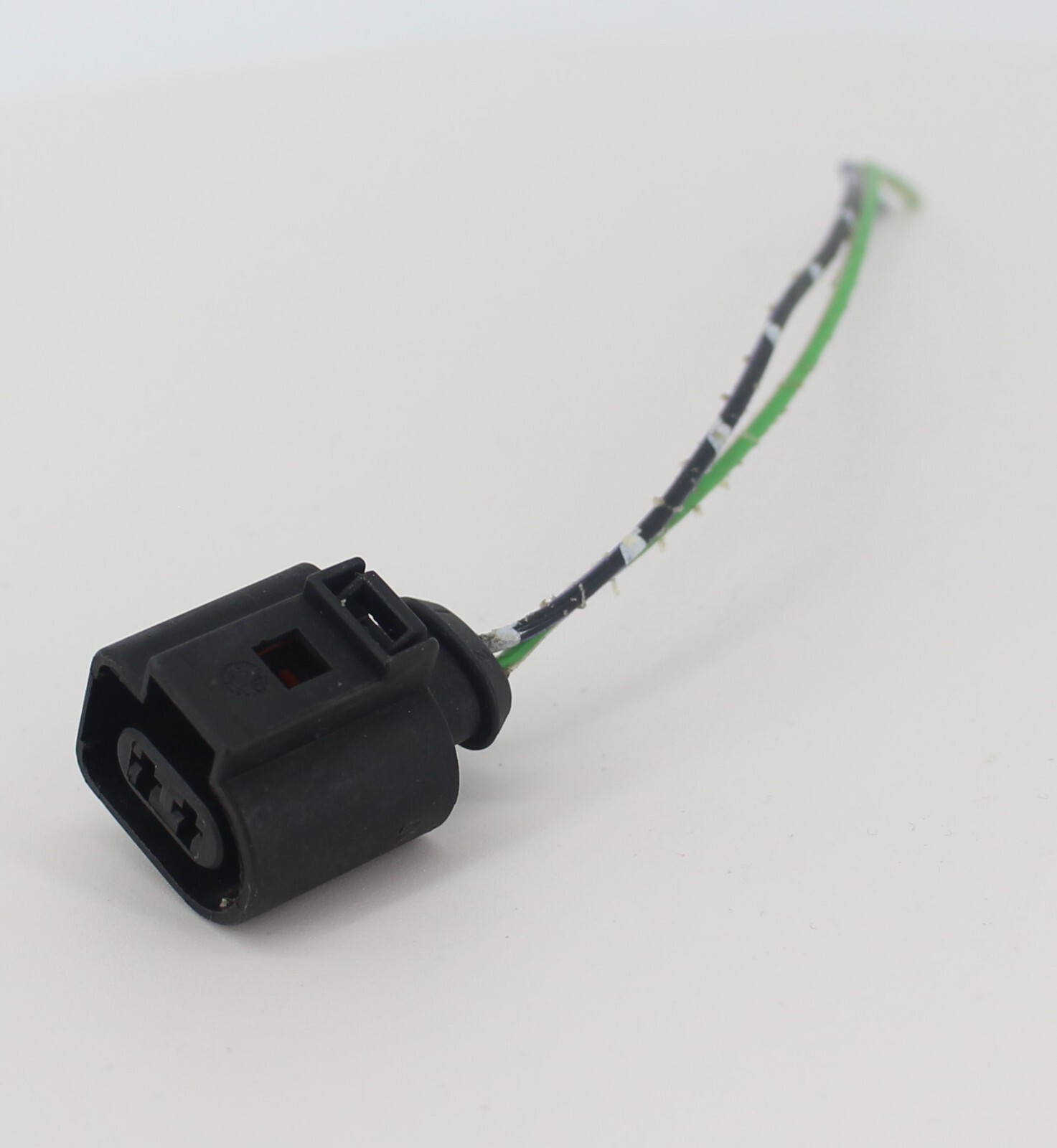 VW A4 Audi Porsche Wiring Harness Plug Connector 2 Wire Pigtail OEM #1J0973722