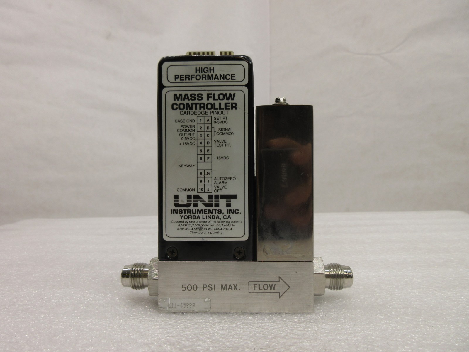 UNIT Instruments UFC-1100A Mass Flow Controller MFC 50 SCCM CHF3 Used Working