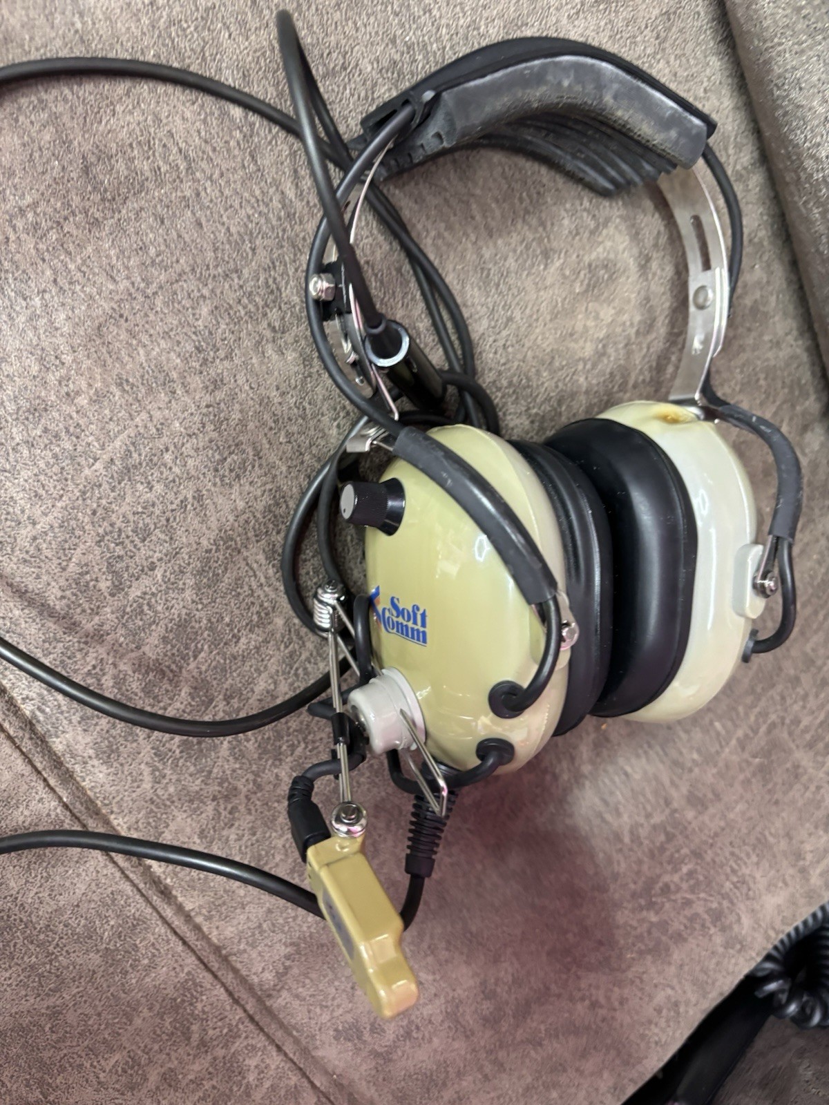 SoftComm C-40 Pro-AM aviation headset The Concept Industrial Mode Flight Comms