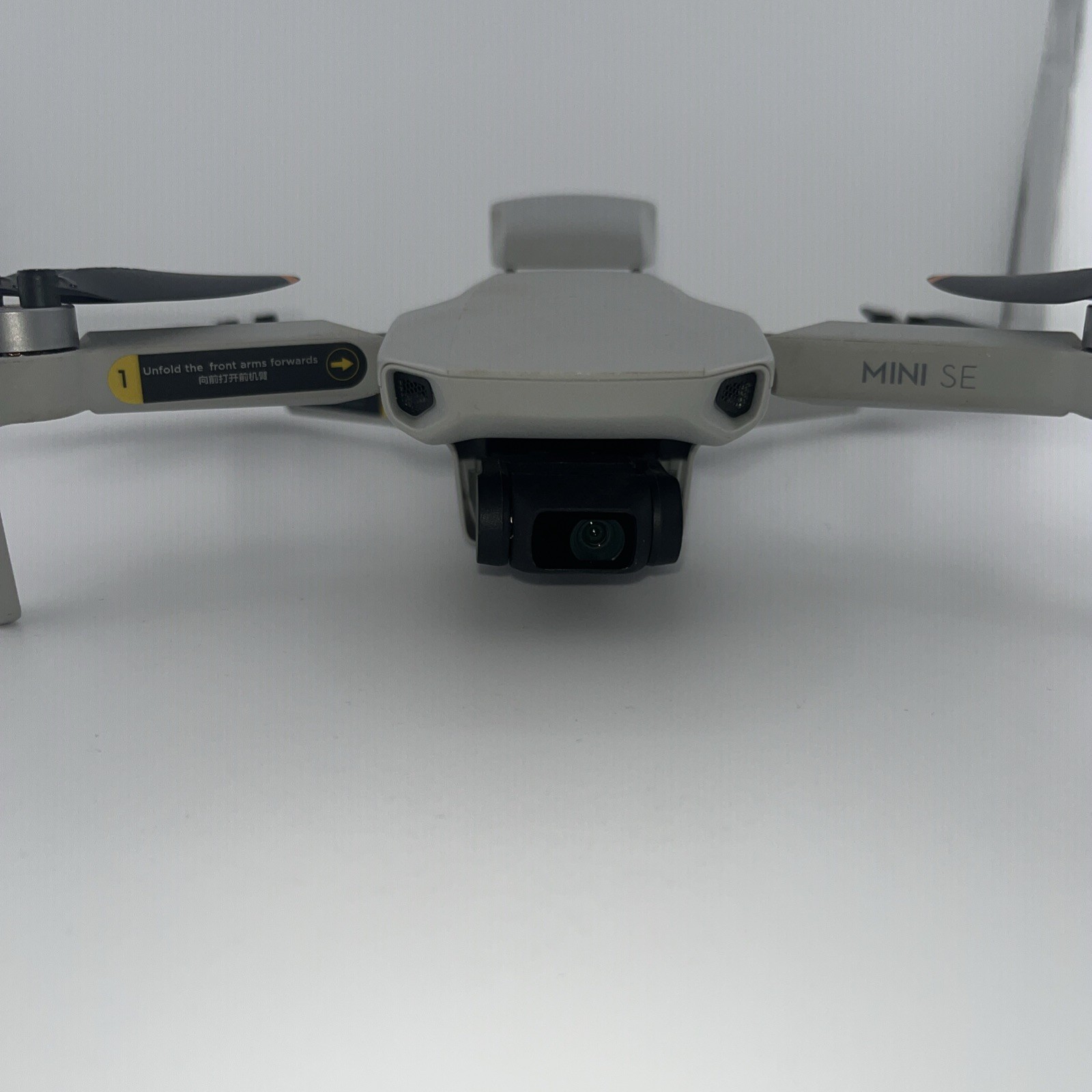 DJI Mini SE Camera Drone - BOUND