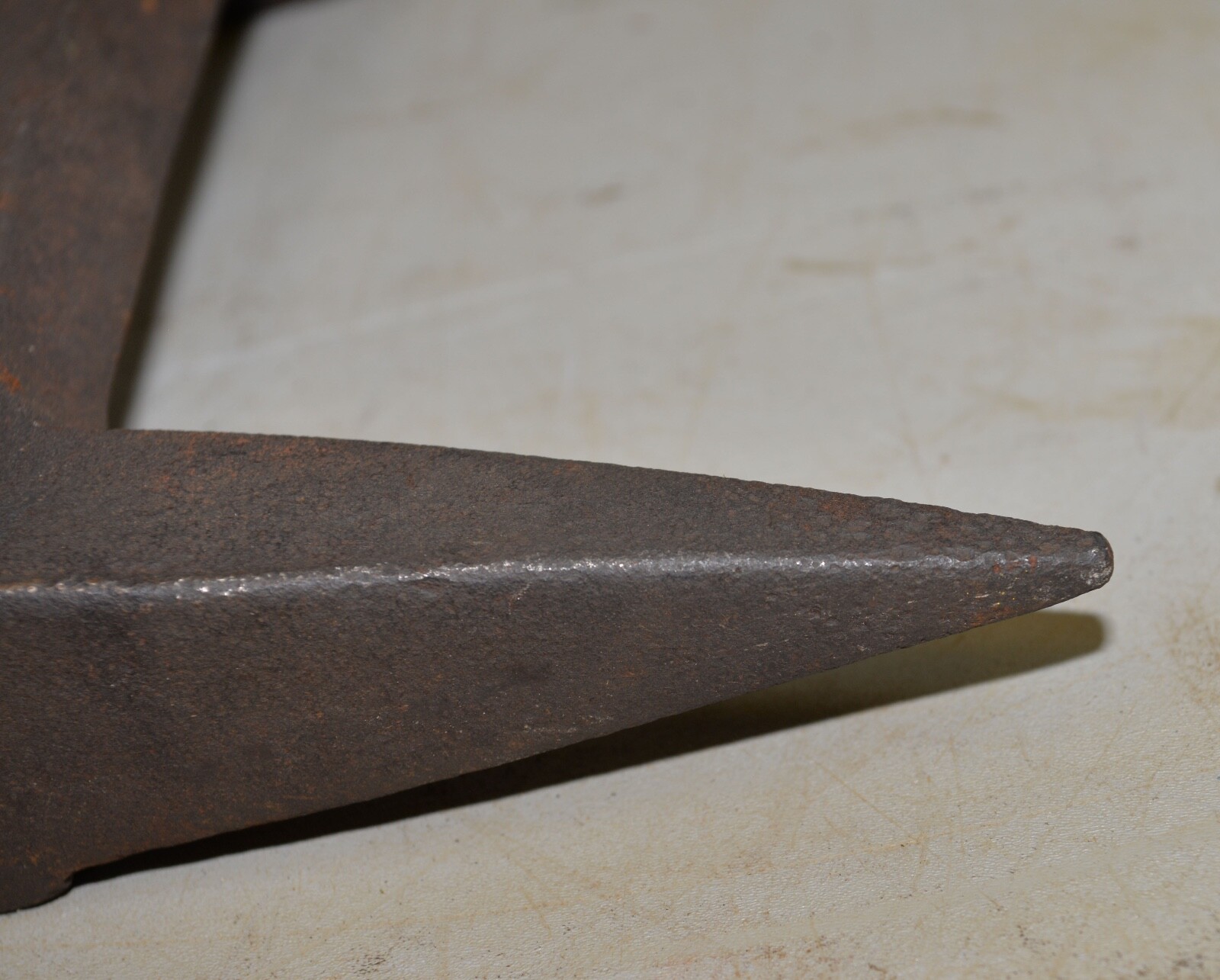 German hand forged 47 lb shield anvil blacksmith primitive stake Bickern tool