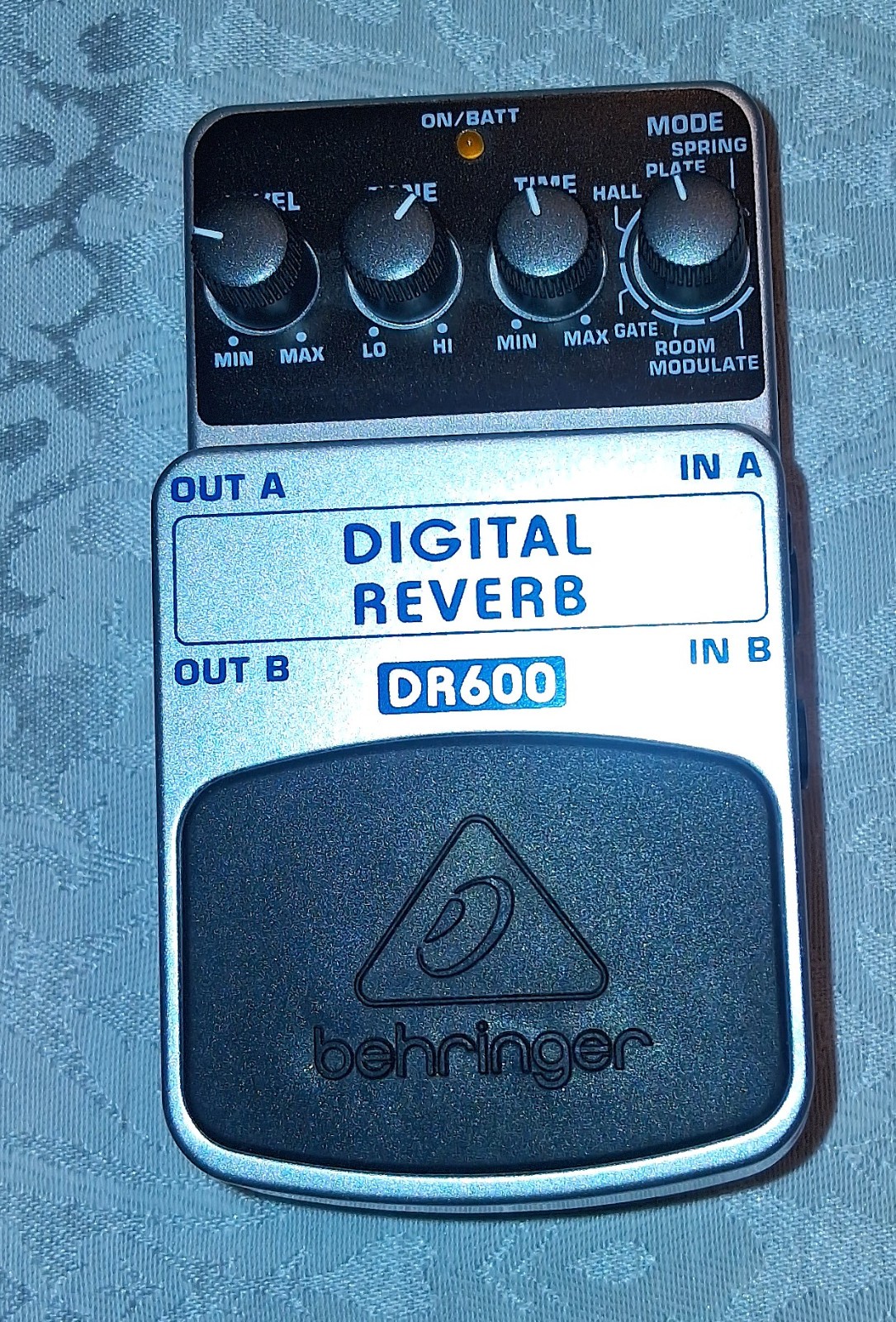 Behringer DR600 Stereo Digital Reverb Pedal - Excellent Condition Barely Used