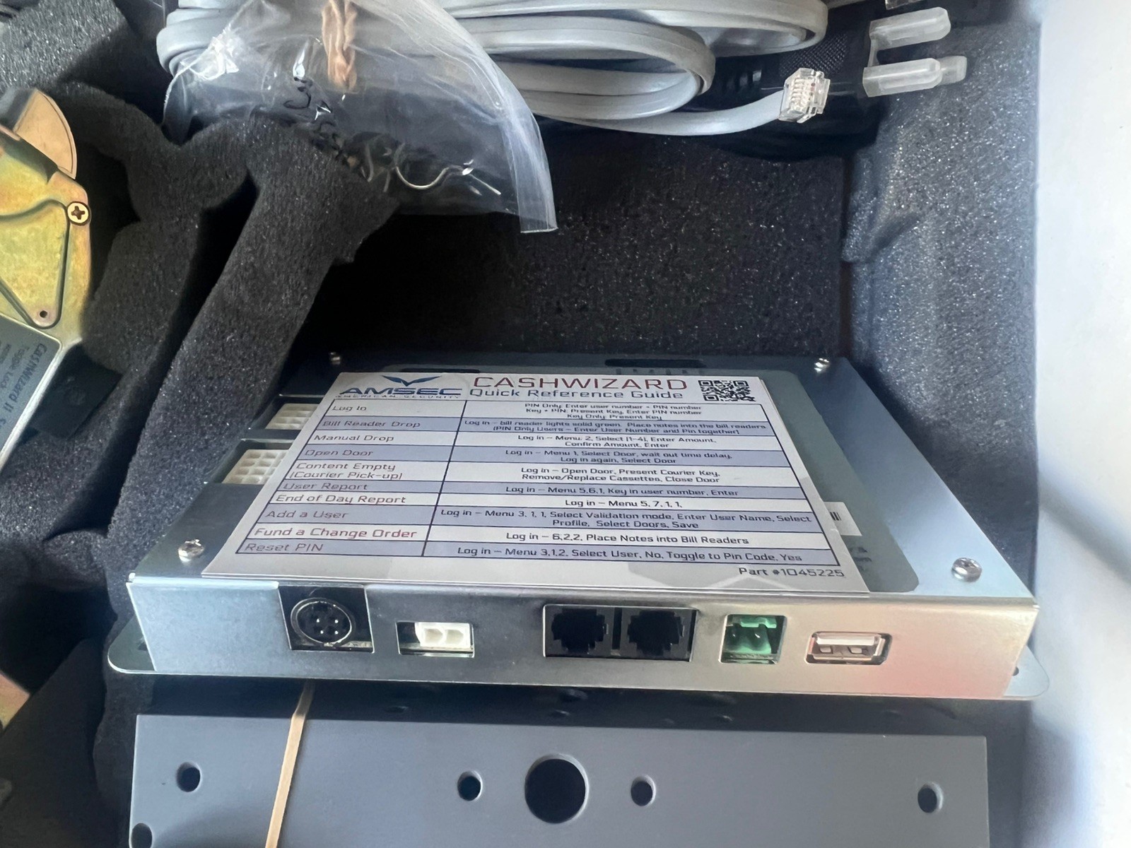 OEM Amsec CashWizard II Electronic Cash Safe Access Control System.
