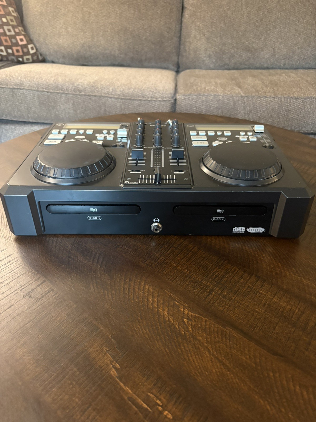 American Audio Cd/Mp3 Player Mixer CK-800 DJ Mixer Read Description