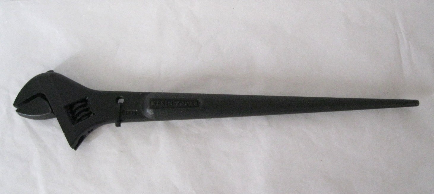 New Klein Tool 16' Adjustable Erection Spud Wrench w/Tether Hole