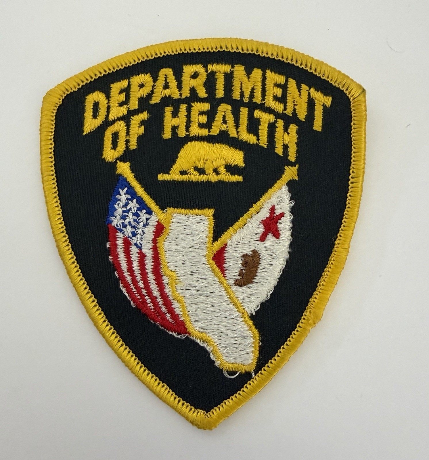 VINTAGE CA CALIFORNIA DEPARTMENT OF HEALTH POLICE DEPT PATCH #D40