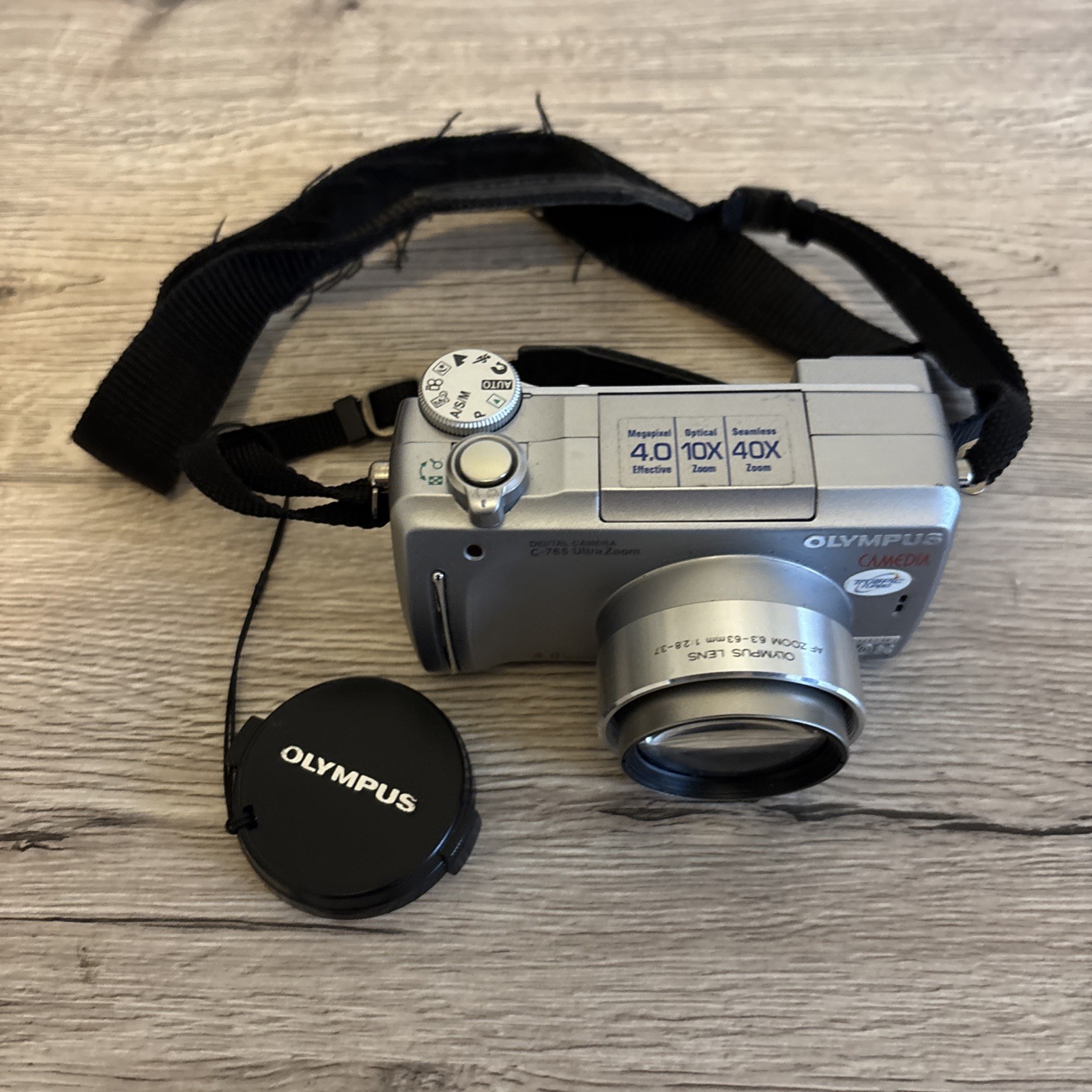 Olympus Digital Camera C-765 Ultra Zoom 4.0MP Silver Tested & Working