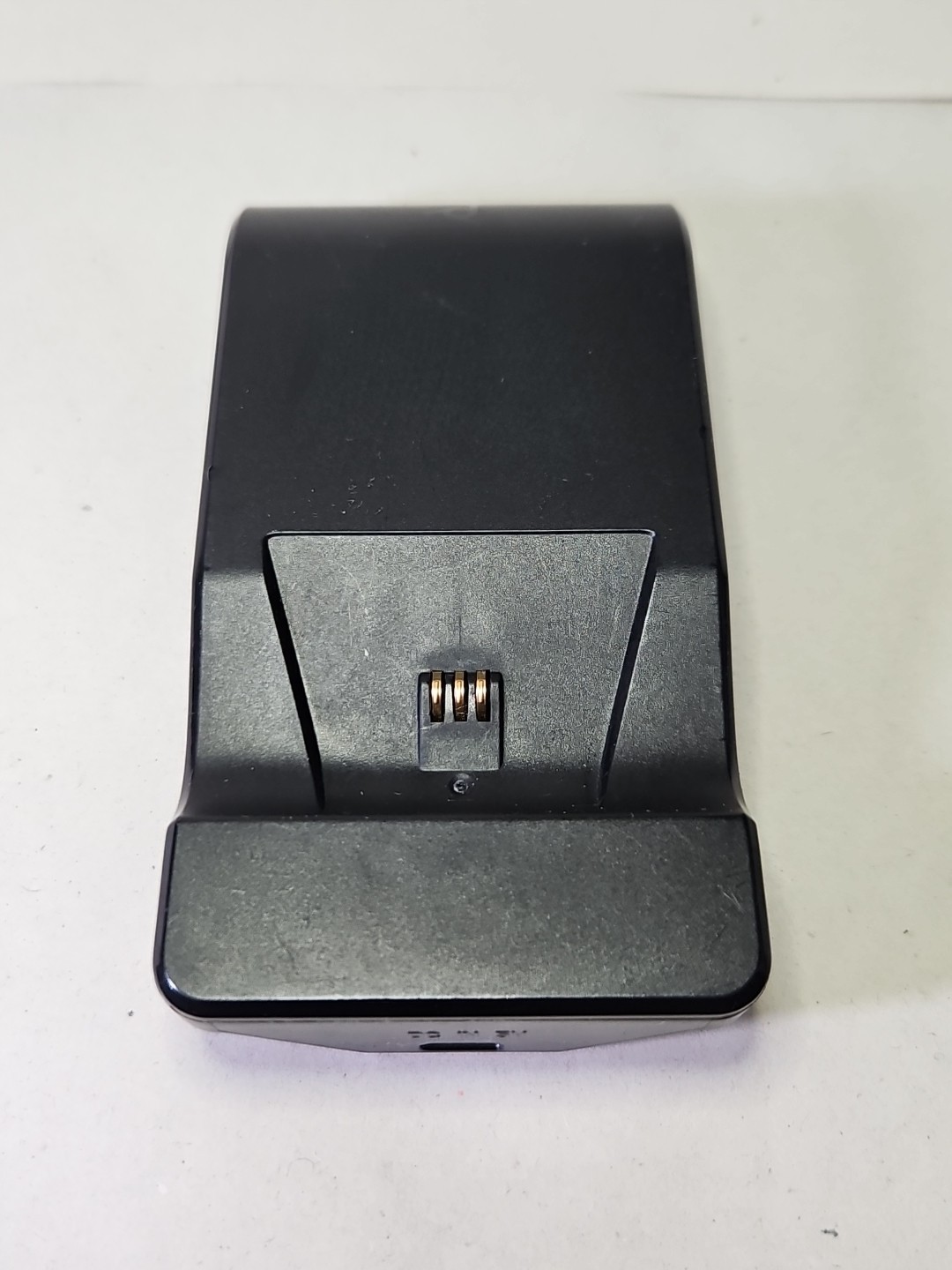 PDP Gaming Single Ultra Slim Charger System for Xbox controllers 049-008
