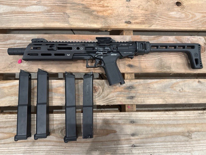USED G&G Armament SMC 9 Gas Blow Back Airsoft Rifle - Black (GAS-SMC-BBB-UCM)