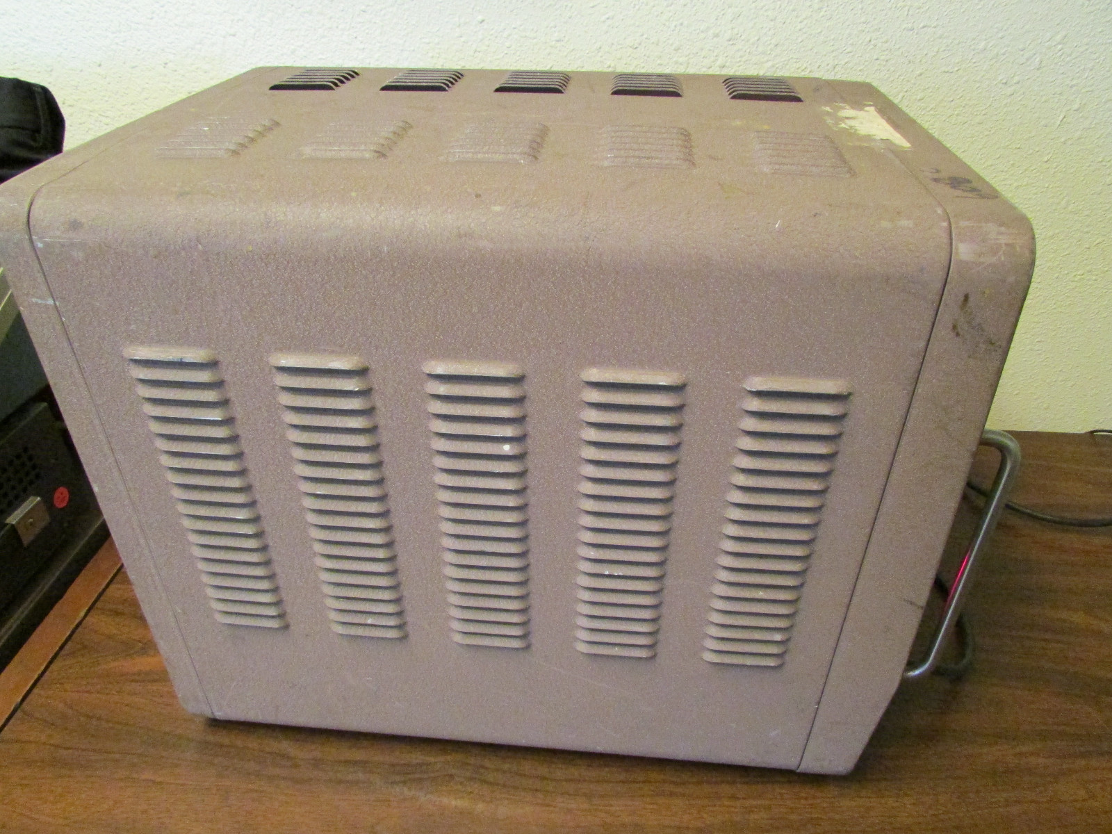 HP Agilent 608C VHF Signal Generator