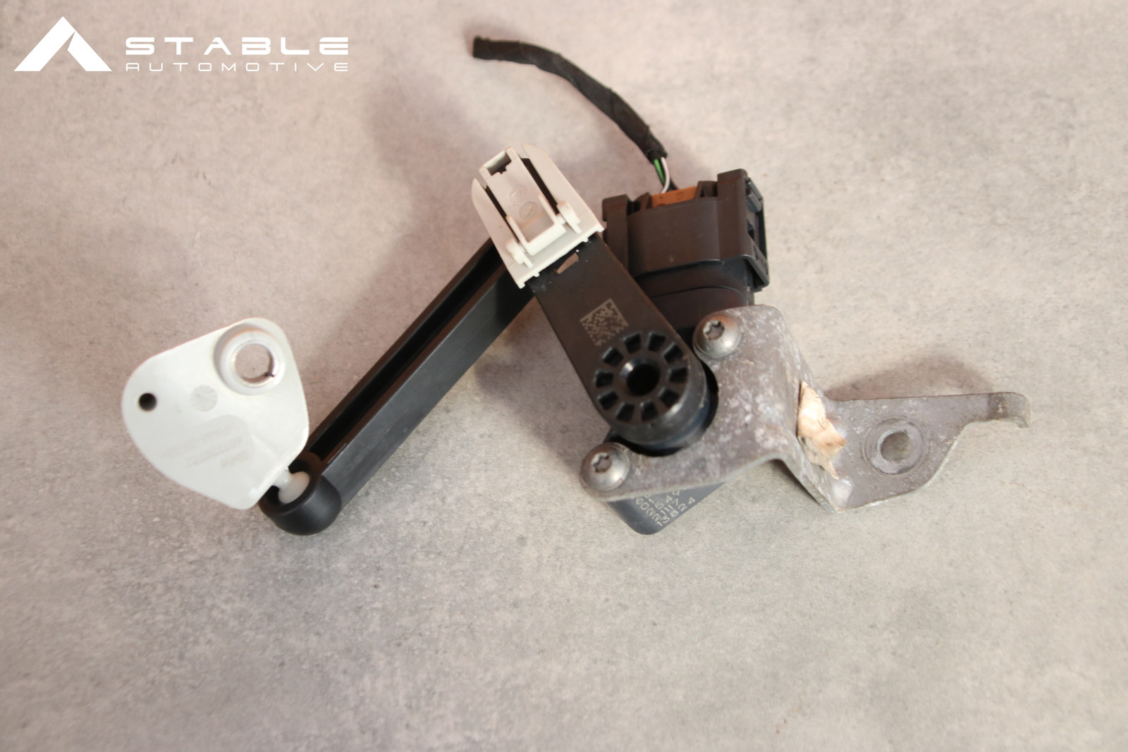 BMW 1' F70 2' F74 U06 X1 U11 X2 U10 REAR HEADLIGHT HEIGHT LEVEL SENSOR 6895466
