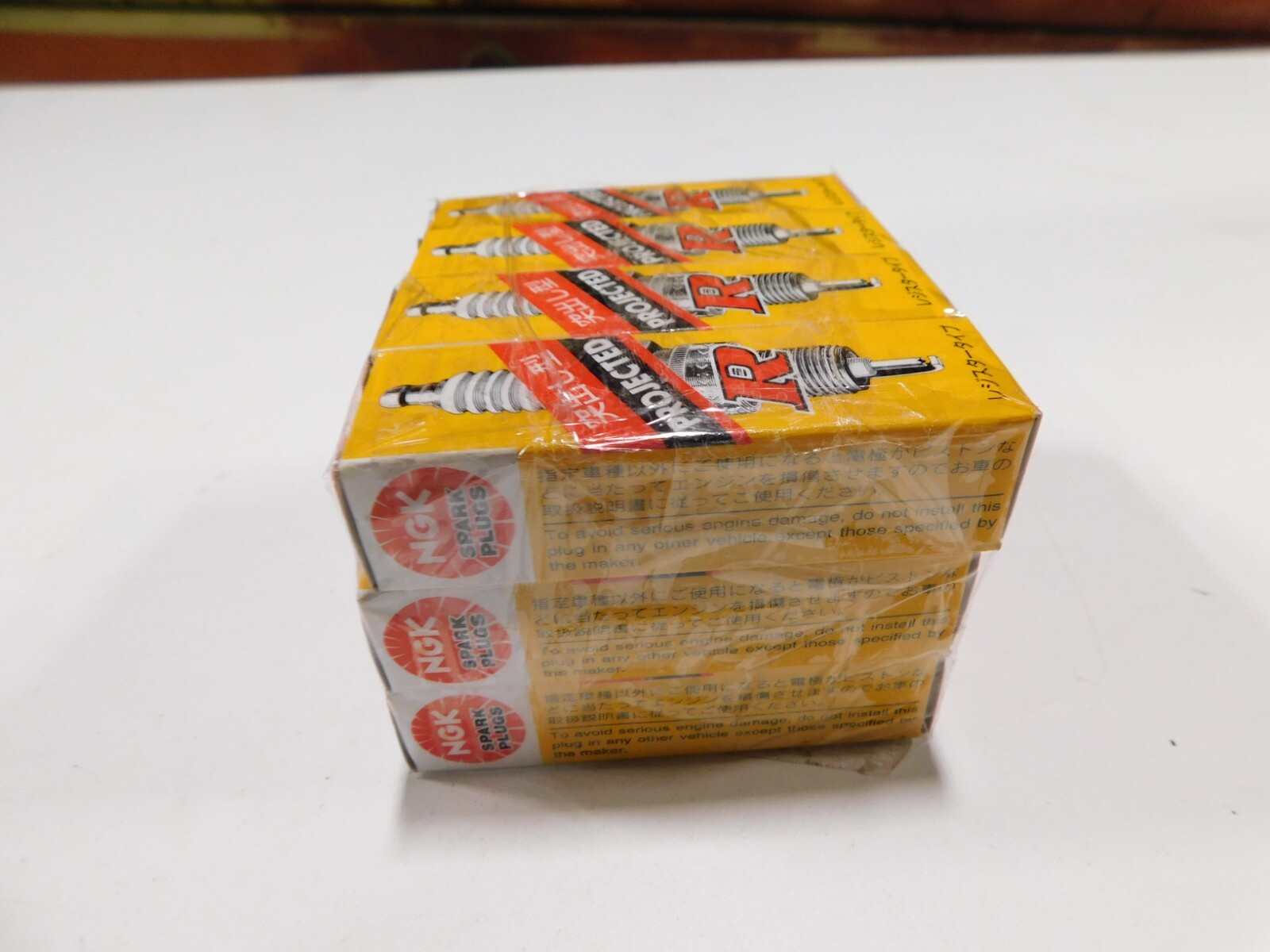 S27T1 4043 ZFR4F-11 12 NGK Spark Plugs CF