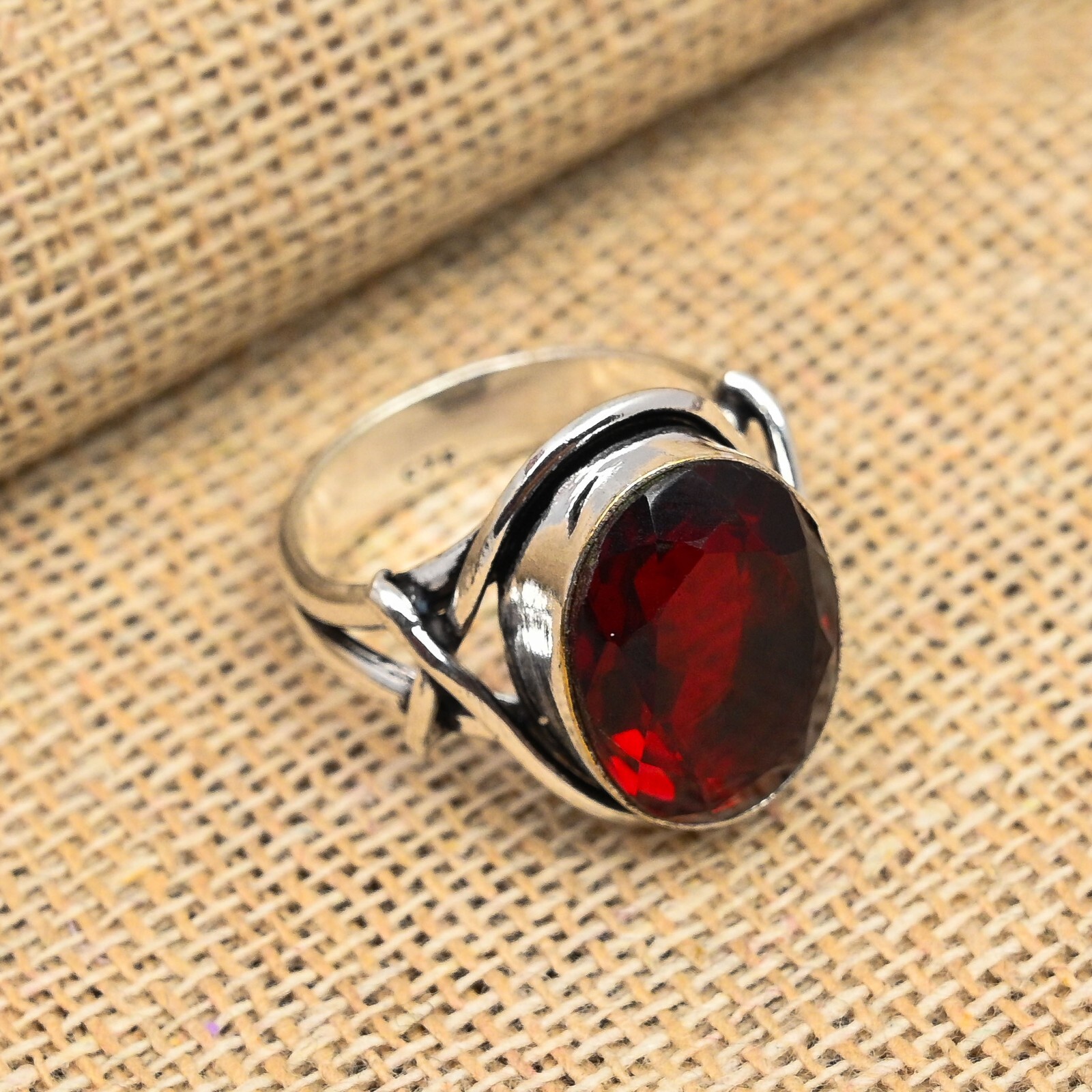 Red Garnet Gemstone Handmade 925 Sterling Silver Beautiful Jewelry Ring