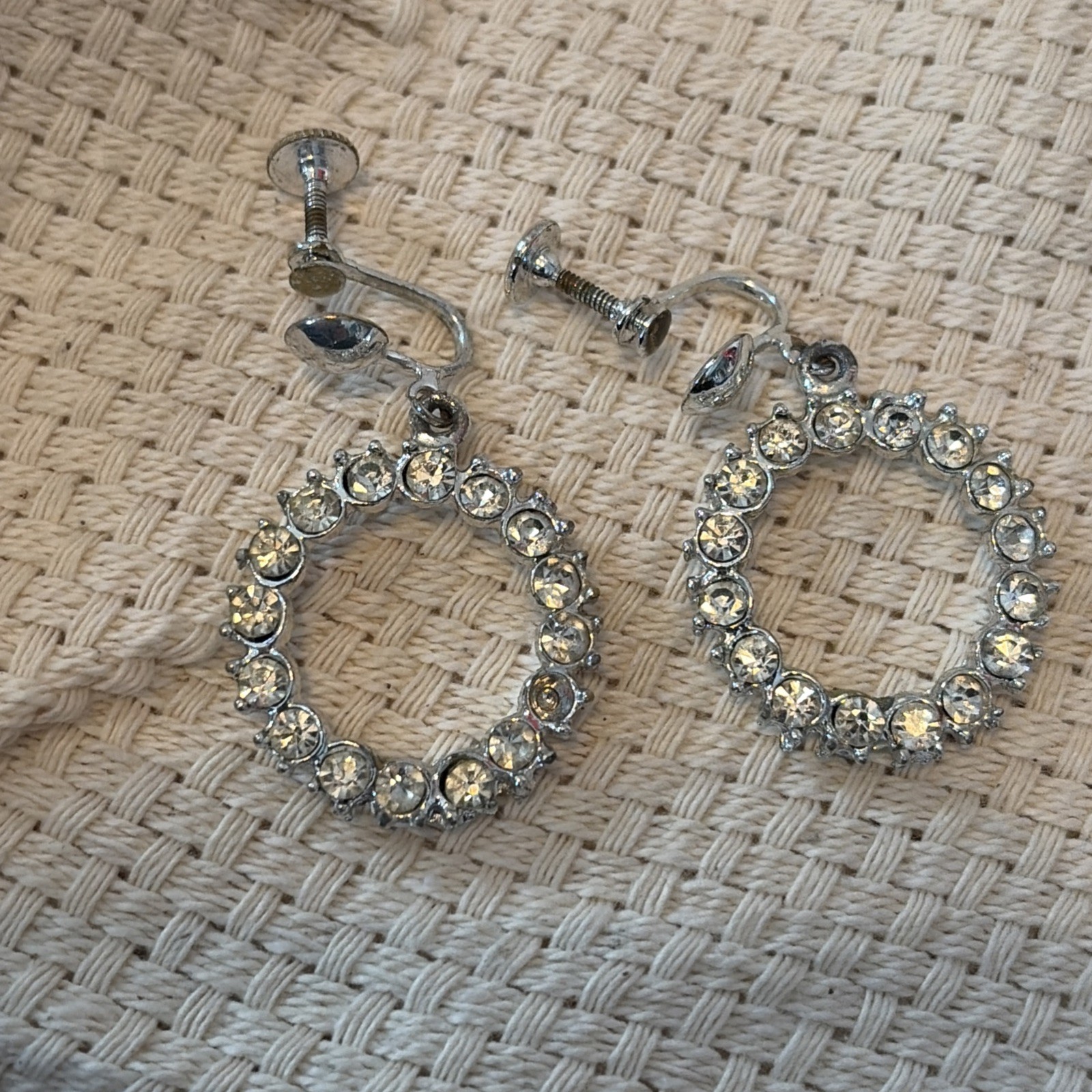 Woman’s Vintage Clear Rhinestone Screw back Earrings Measuring 1.5 Inch