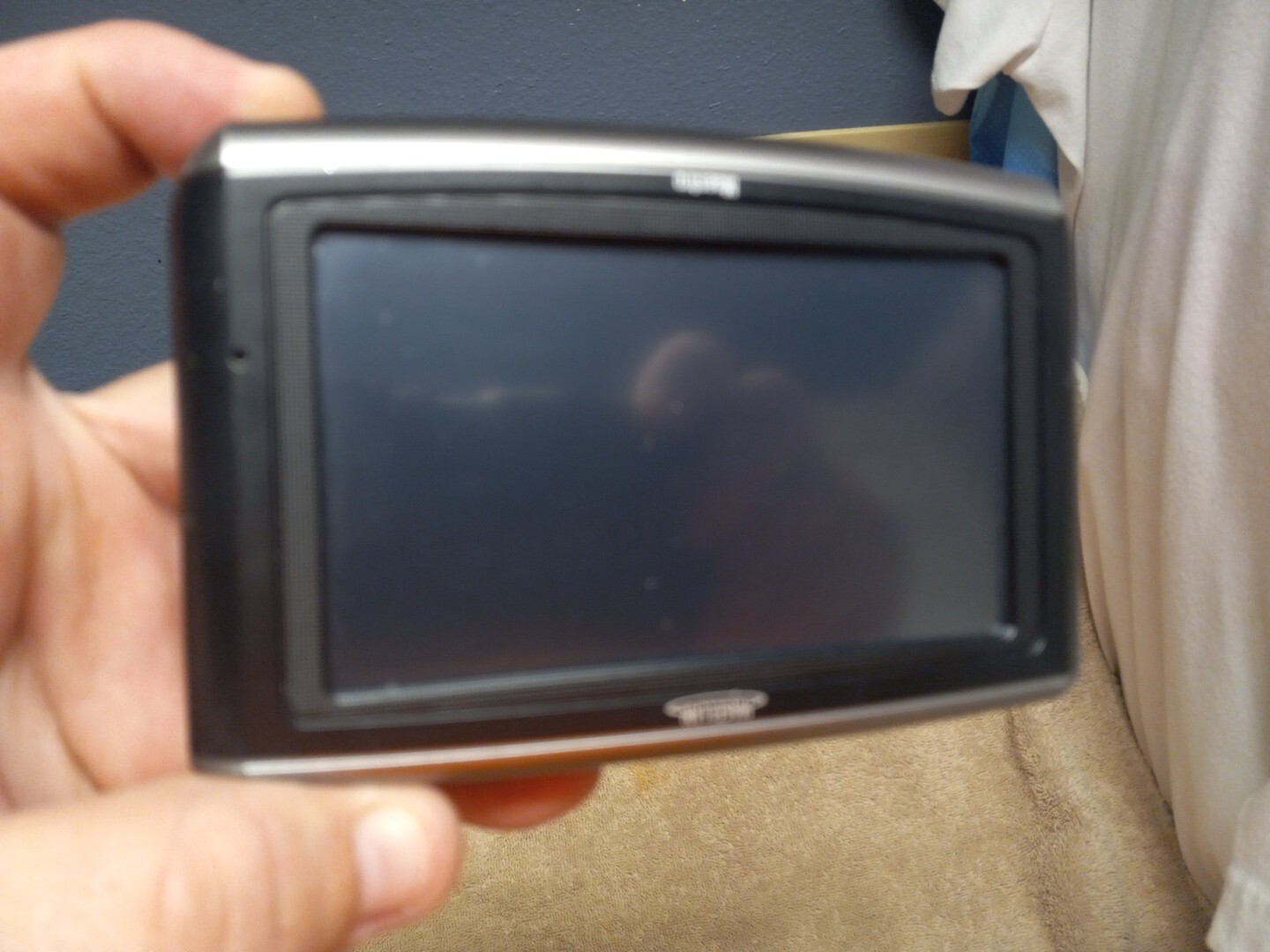 Magellan Maestro 4050 Touchscreen Bluetooth GPS with mount/dock only NO CORDS