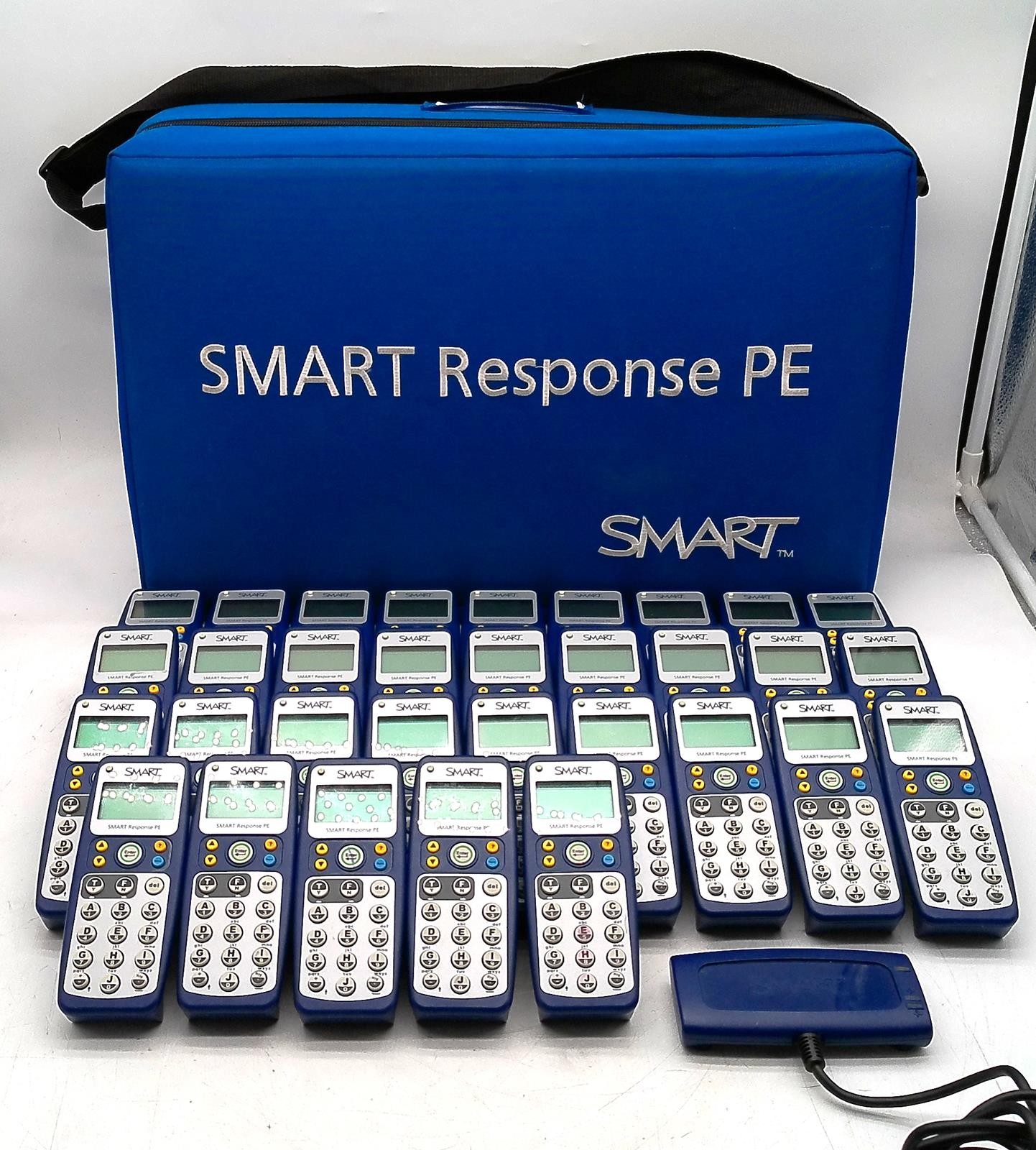 SMART RESPONSE PE 32X 03-00174 STUDENT REMOTE CLICKERS & 03-00099-21 RECEIVER