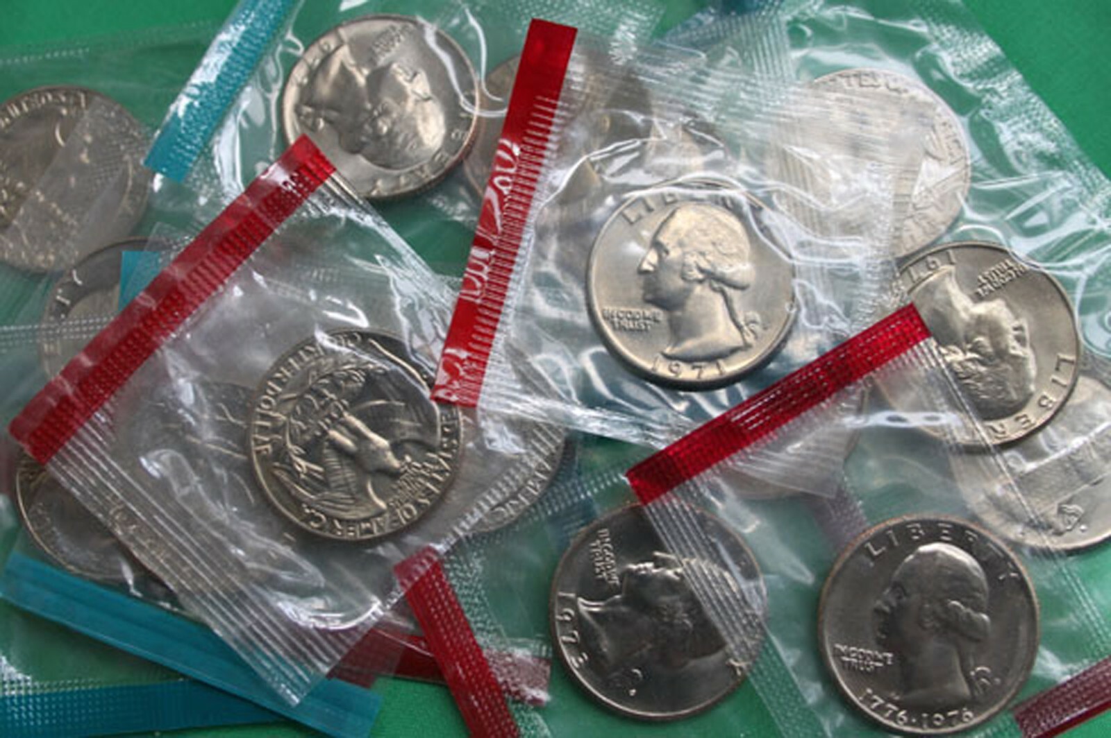 1970 thru 1979 BU Washington Quarters 18 P and D 25c Coins from US Mint UNC Sets
