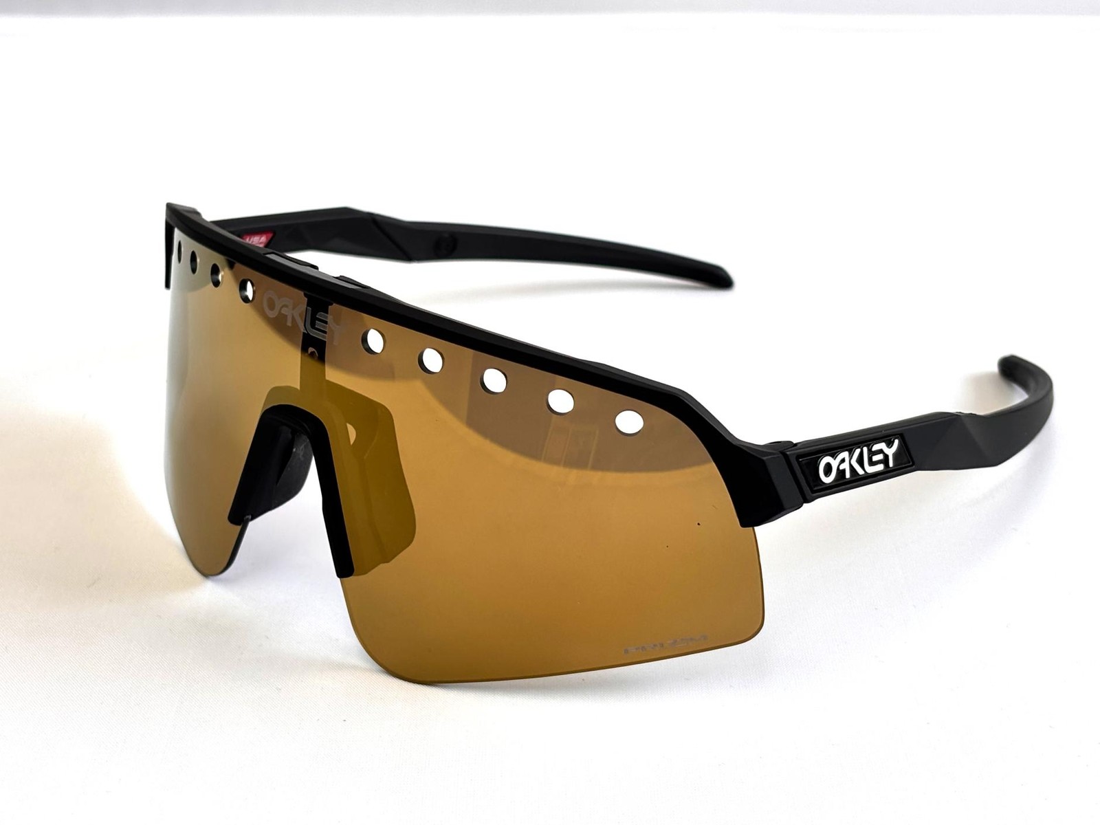 NEW Oakley SUTRO Lite SWEEP VENTED SUNGLASSES BLACK  GOLD PRIZM ROAD 009465