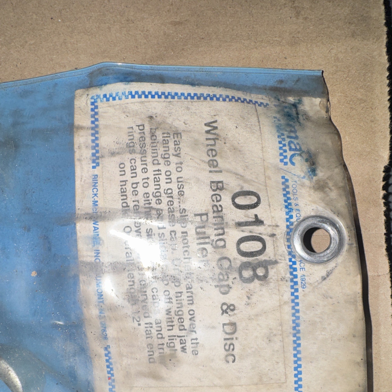 Wheel Bearing Cap And Disk Puller
