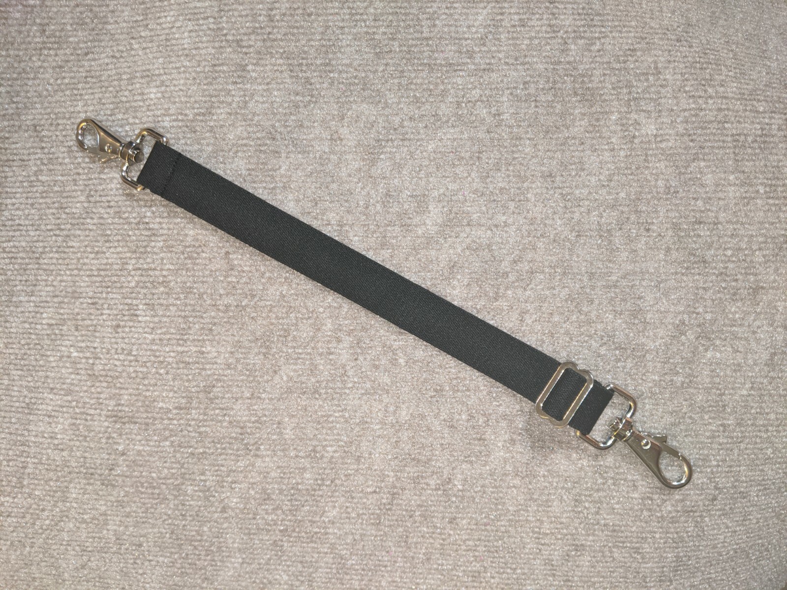 Horse Blanket Elastic Tail Strap