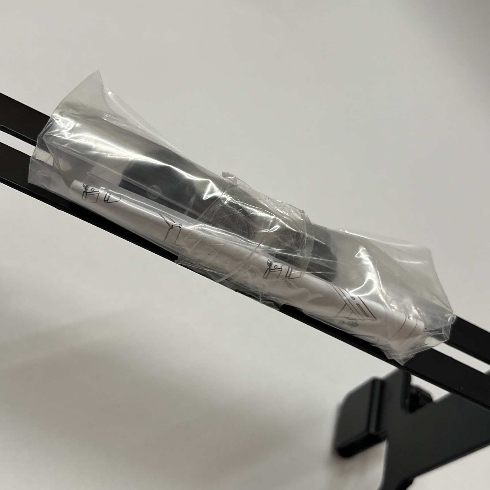 CommScope FGS-HTBK-12-5 Horizontal Tool-less 12 inch Bracket for 4x12” System