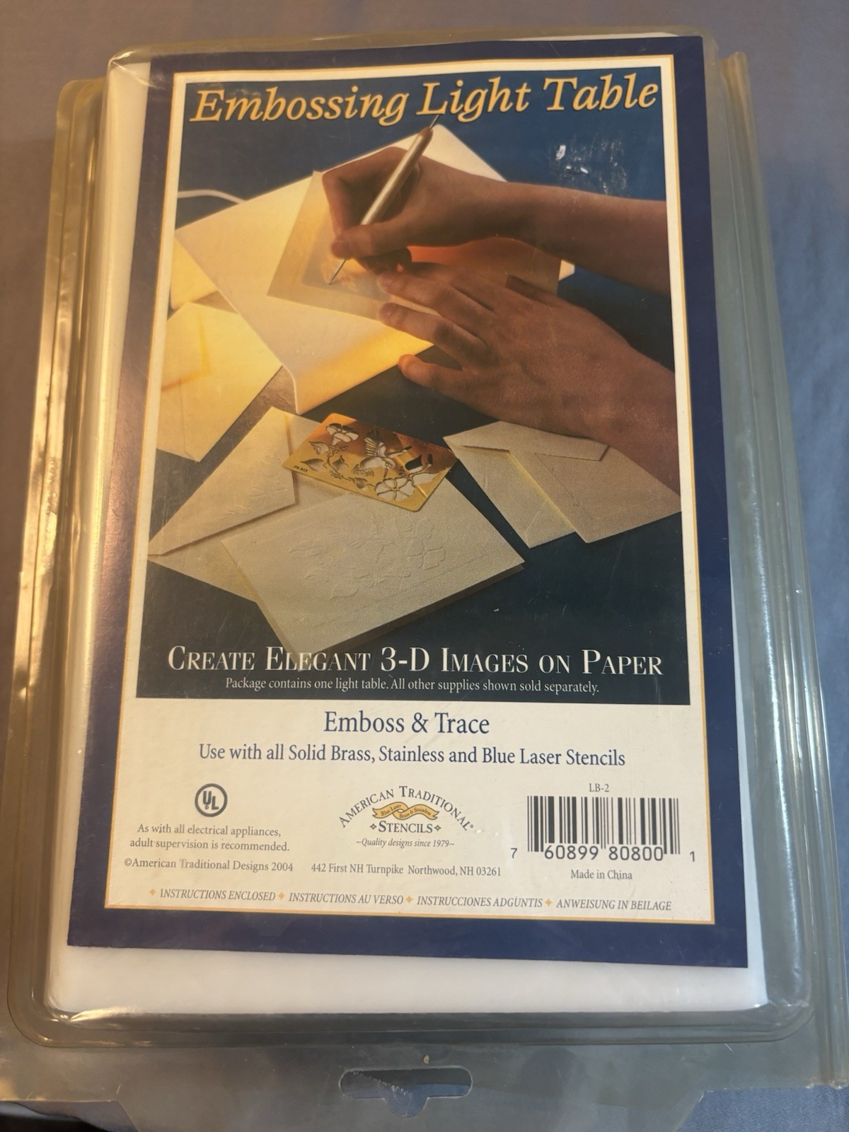 American Traditional Stencils EMBOSSING LIGHT TABLE Emboss and Trace Light Box