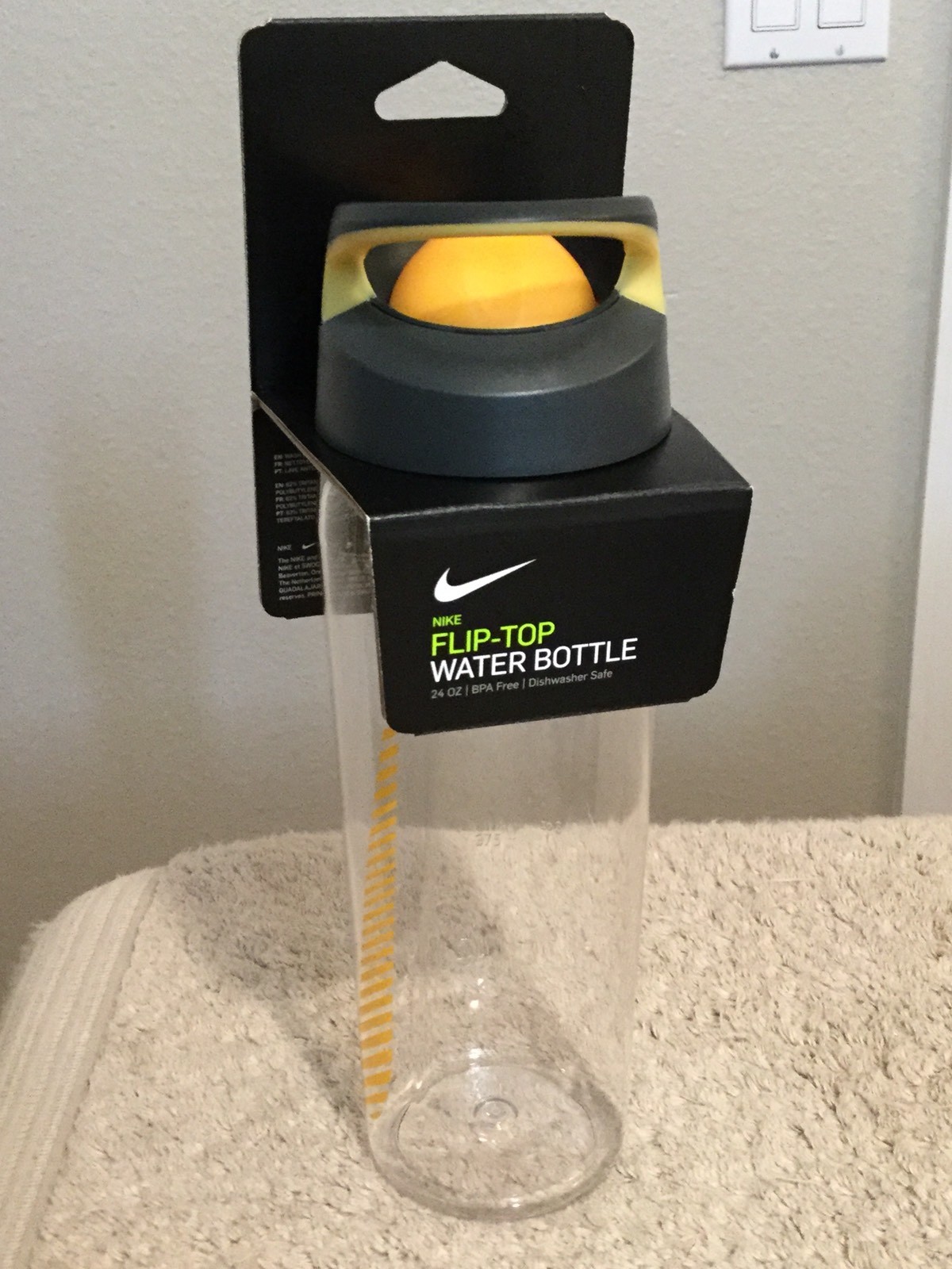 NIKE Flip-Top Clear W/Yellow “Swoosh”. 24 Ounce. NEW.