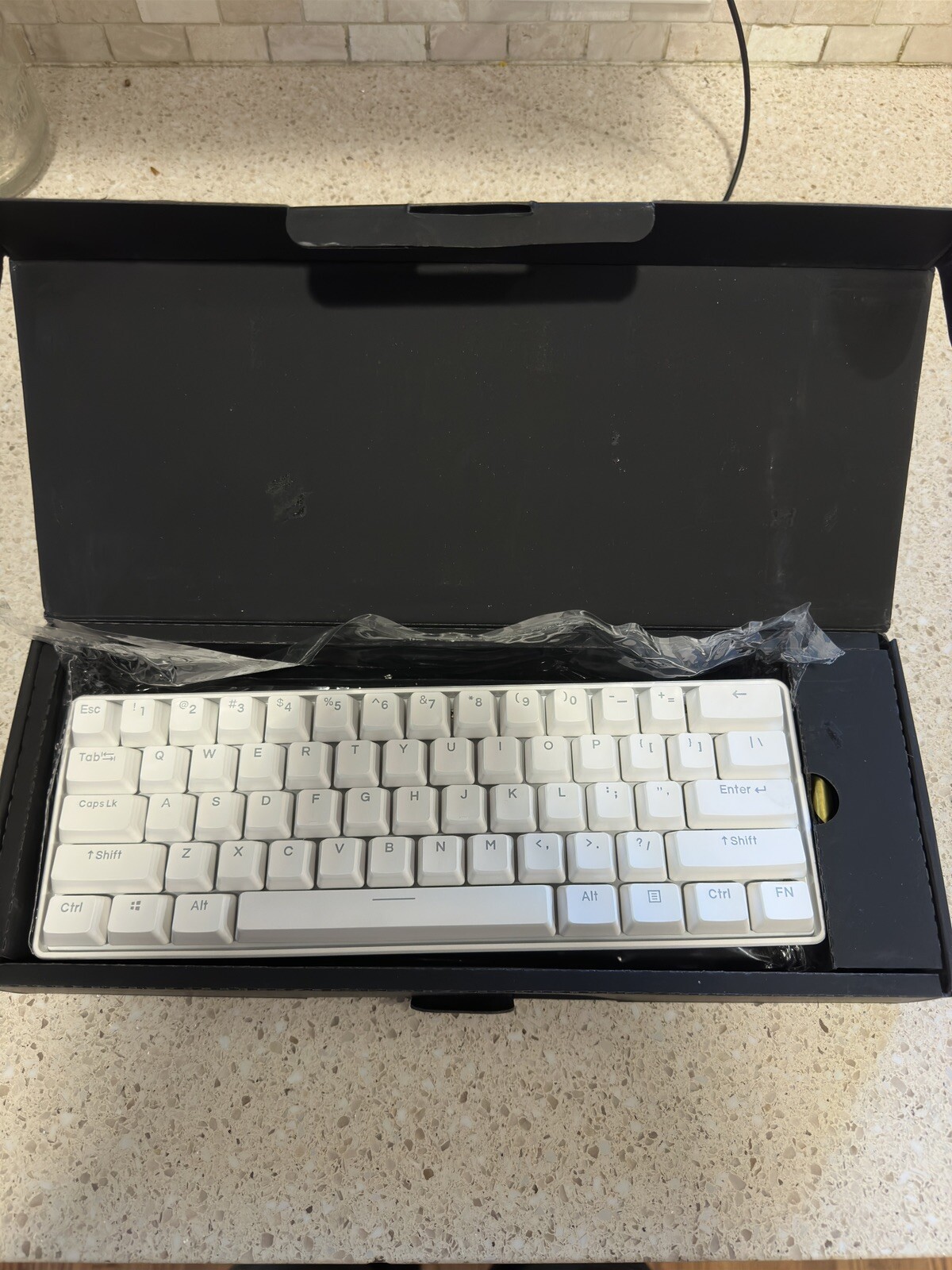 Matrix Elite Series Keyboard - 61 Keys USB Switch Blue - Case White - Keys White