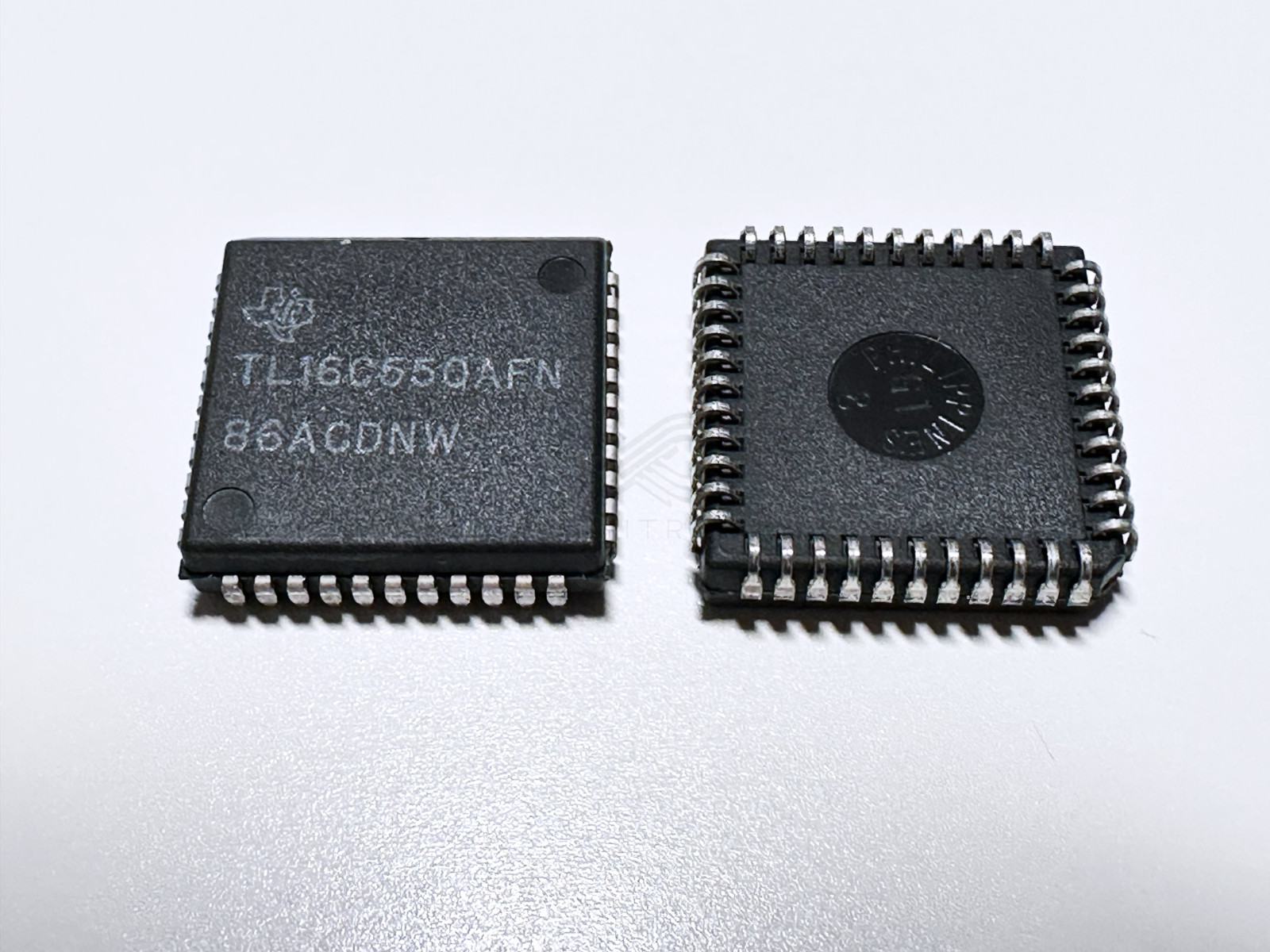 TL16C550AFN Texas Instruments Single UART with 16 Byte FIFOs PLCC-44