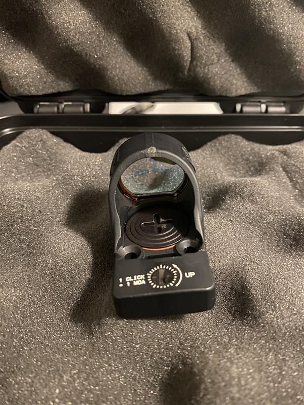 Trijicon SRO2-C-2500002 Adjustable LED Reflex Sight 2.5 MOA Red Dot - Black
