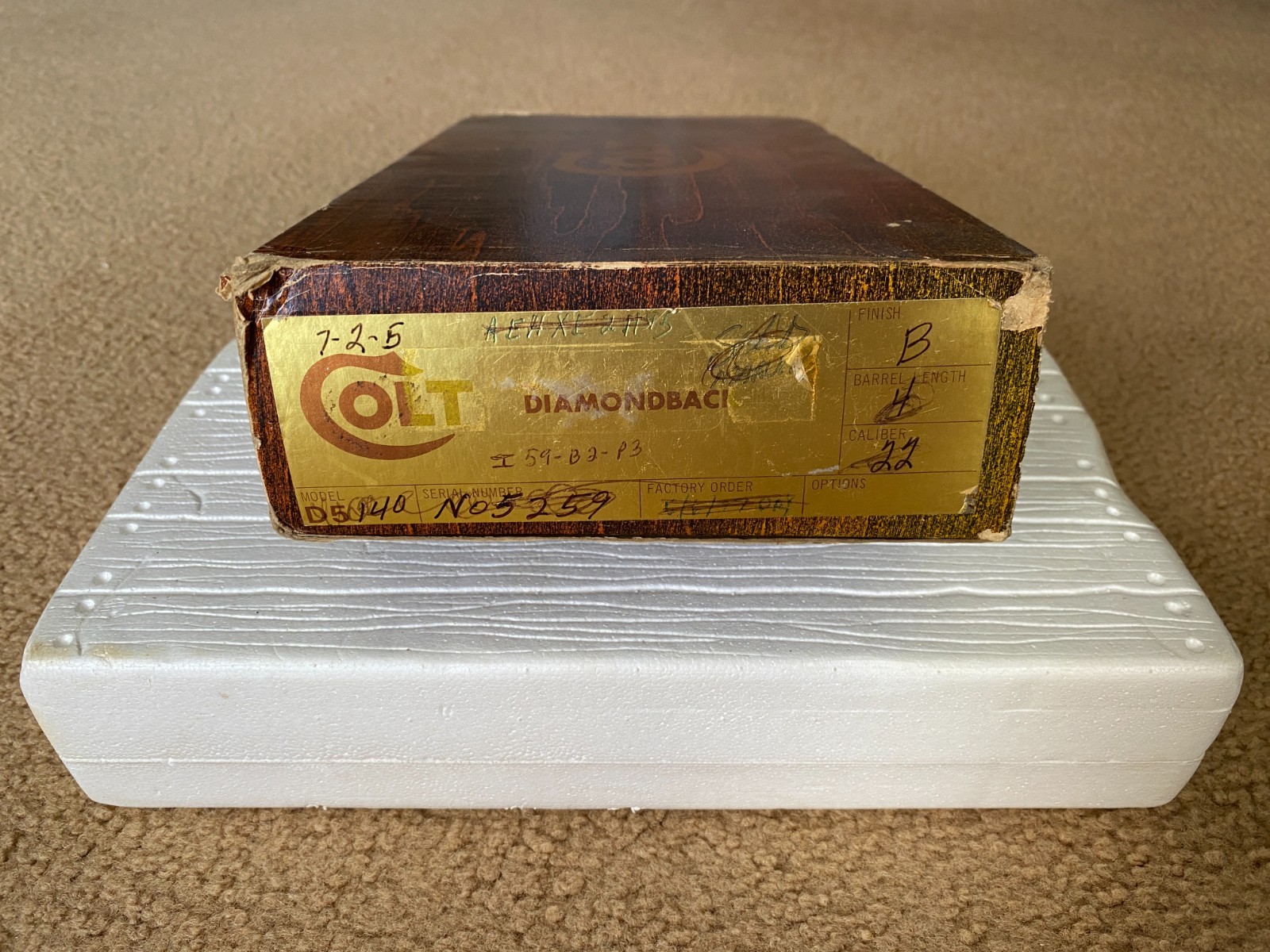 VINTAGE COLT DIAMONDBACK BOX