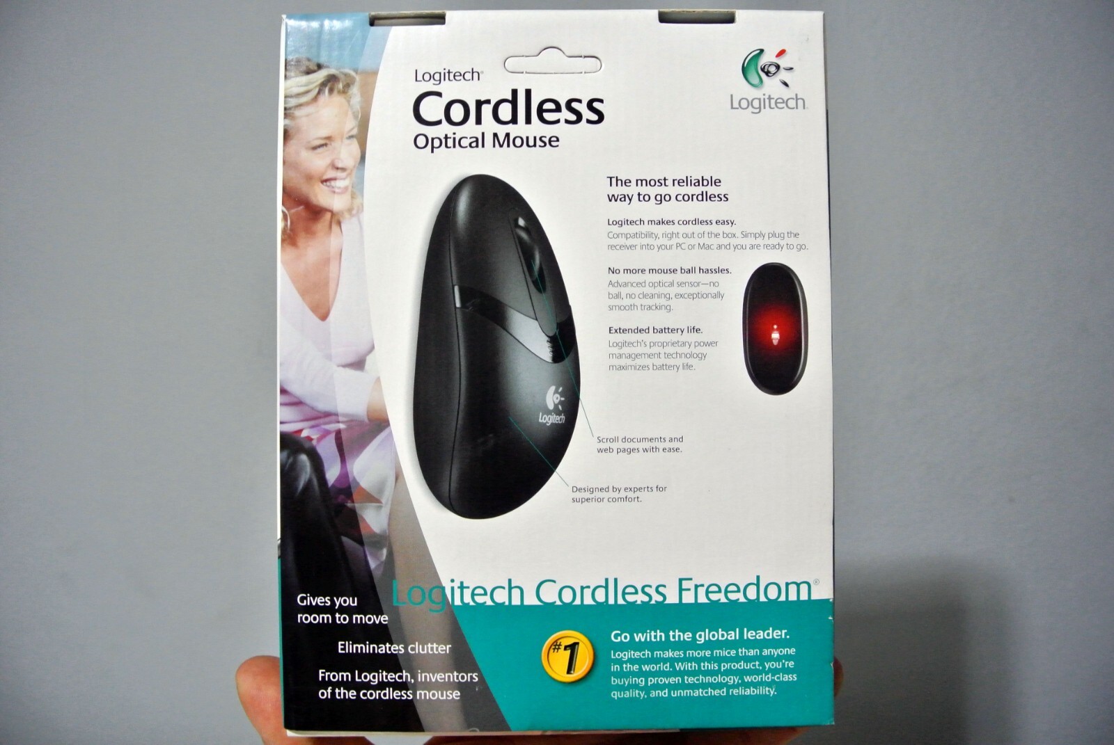 LOGITECH CORDLESS/WIRELESS OPTICAL 3 BUTTON SCROLL MOUSE 931156-0403 NEW