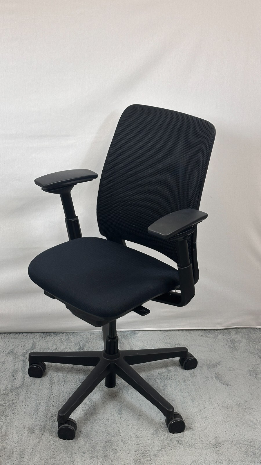Steelcase Amia Task Chair