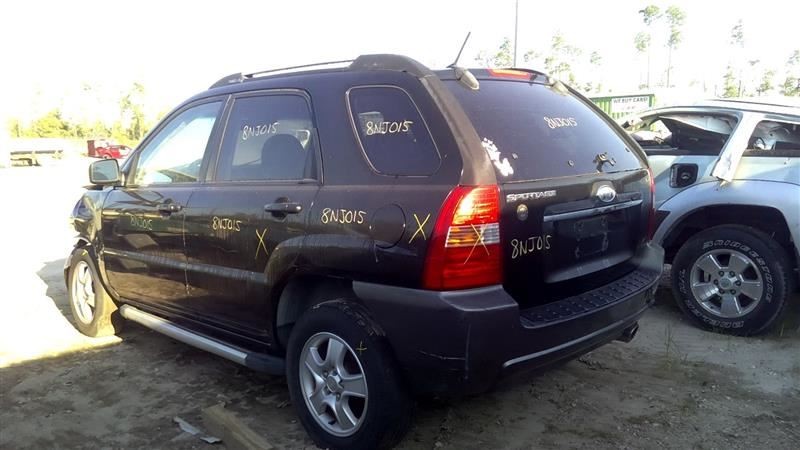 Passenger Front Spindle/Knuckle ABS 4 Cylinder Fits 05-10 SPORTAGE 103663840