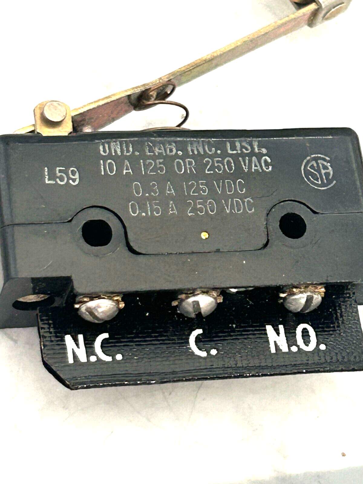 Micro Switch DT-2RV2-A7 NEW