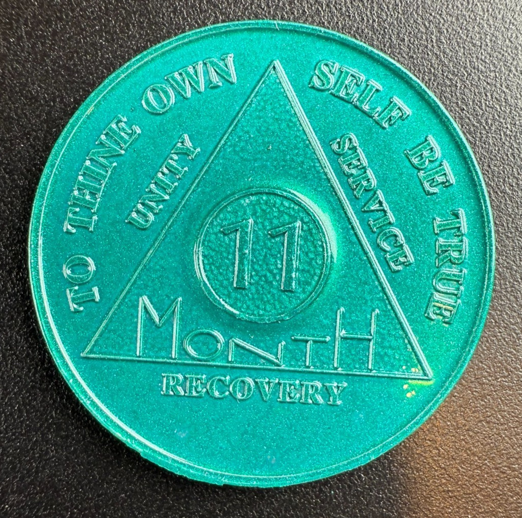 Addiction Recovery collectors token USA coin 11 Month medallion Serenity Prayer