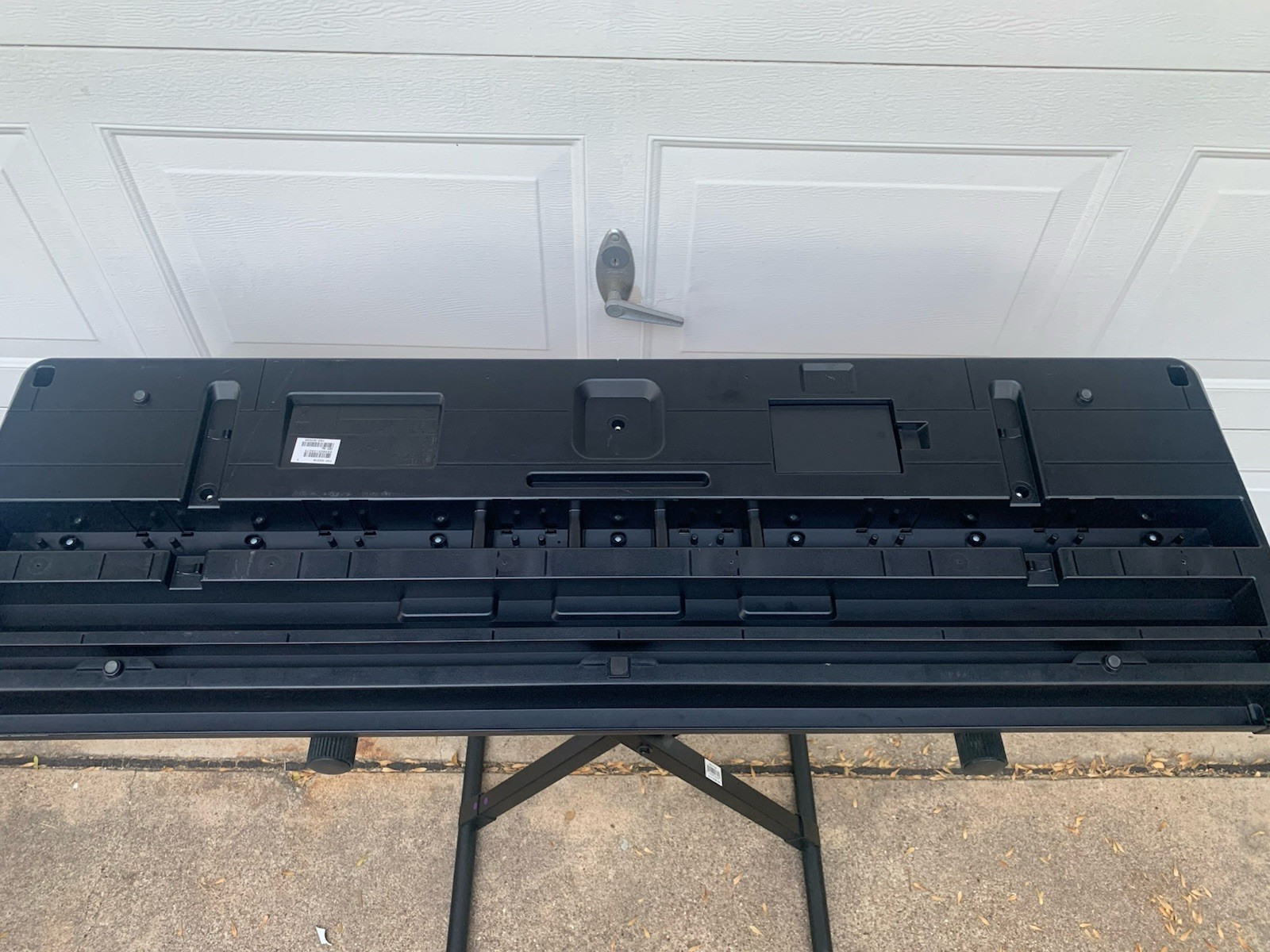Yamaha PSR-EW310 76-Key Touch-Sensitive Portable Keyboard + Pro-Line PL2KD Stand