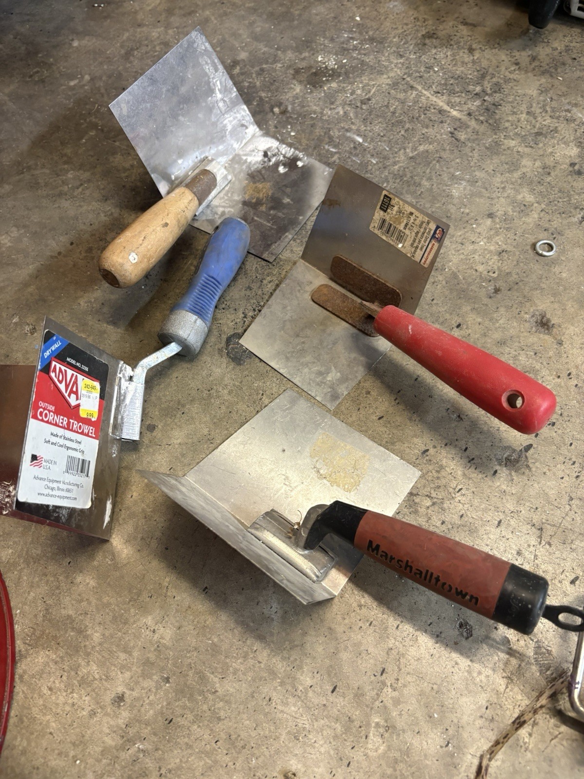 Outside Corner Trowels, Drywall Taping Tools , different style paint rollers LOT