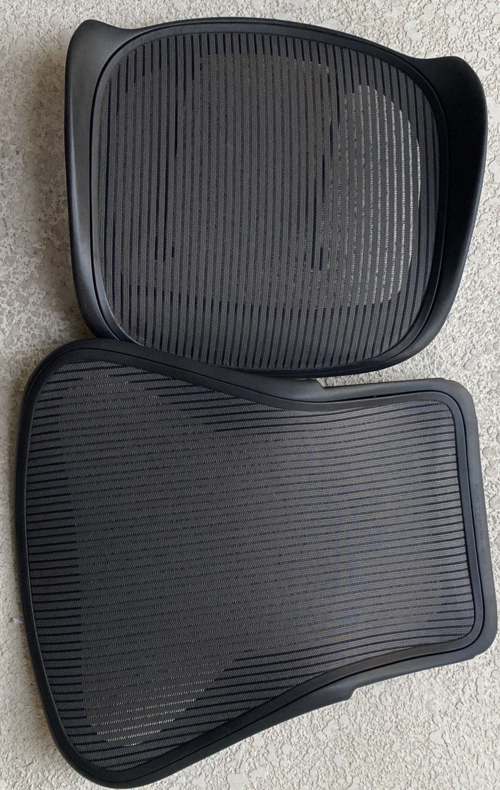 Herman Miller Aeron Chair Size C Back And seat .color: black