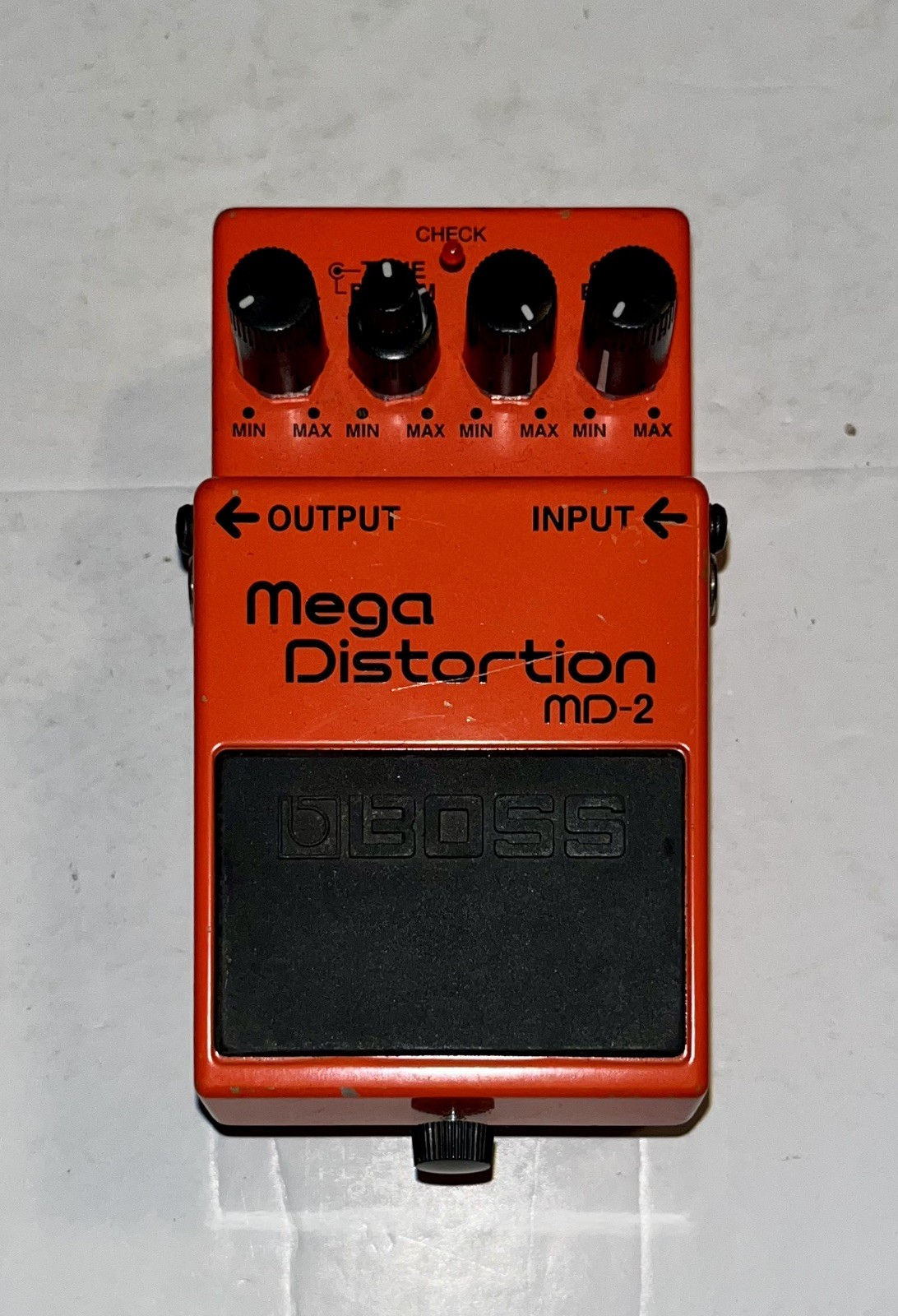 Boss MD-2 Mega Distortion Guitar Effect Pedal Used And Tested Battery Never Used