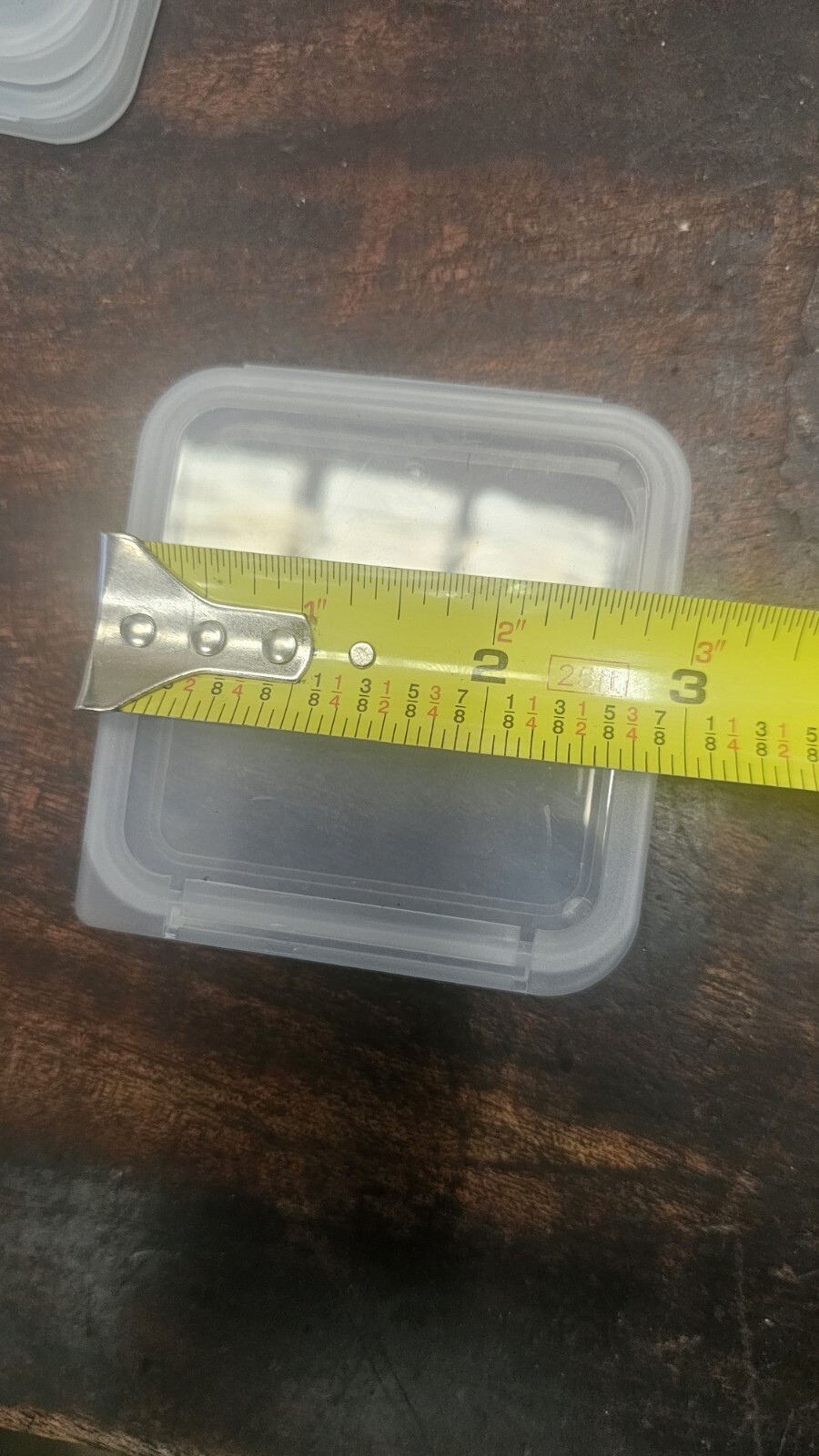 3 X 3 X 3/8 Plastic Clear Container 30 Clear Boxes For 10.00 Hinged Lid