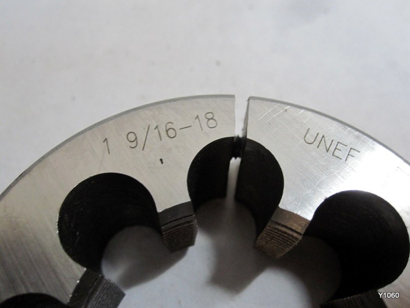 Interstate HSS Round Adjustable Die 1-9/16 - 18 UNEF 03947405
