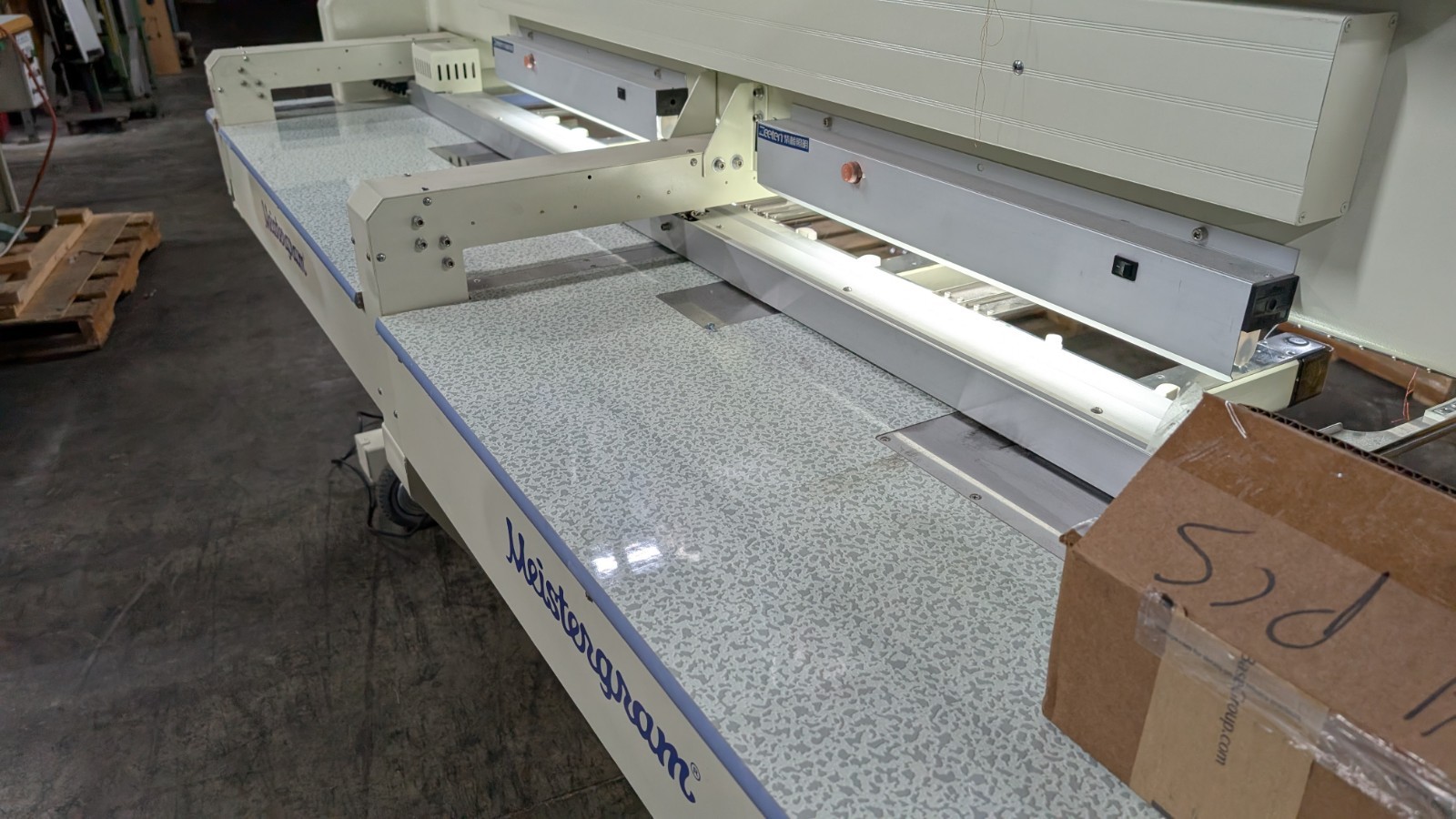 Macpherson Meistergram PRO1504 embroidery Machine